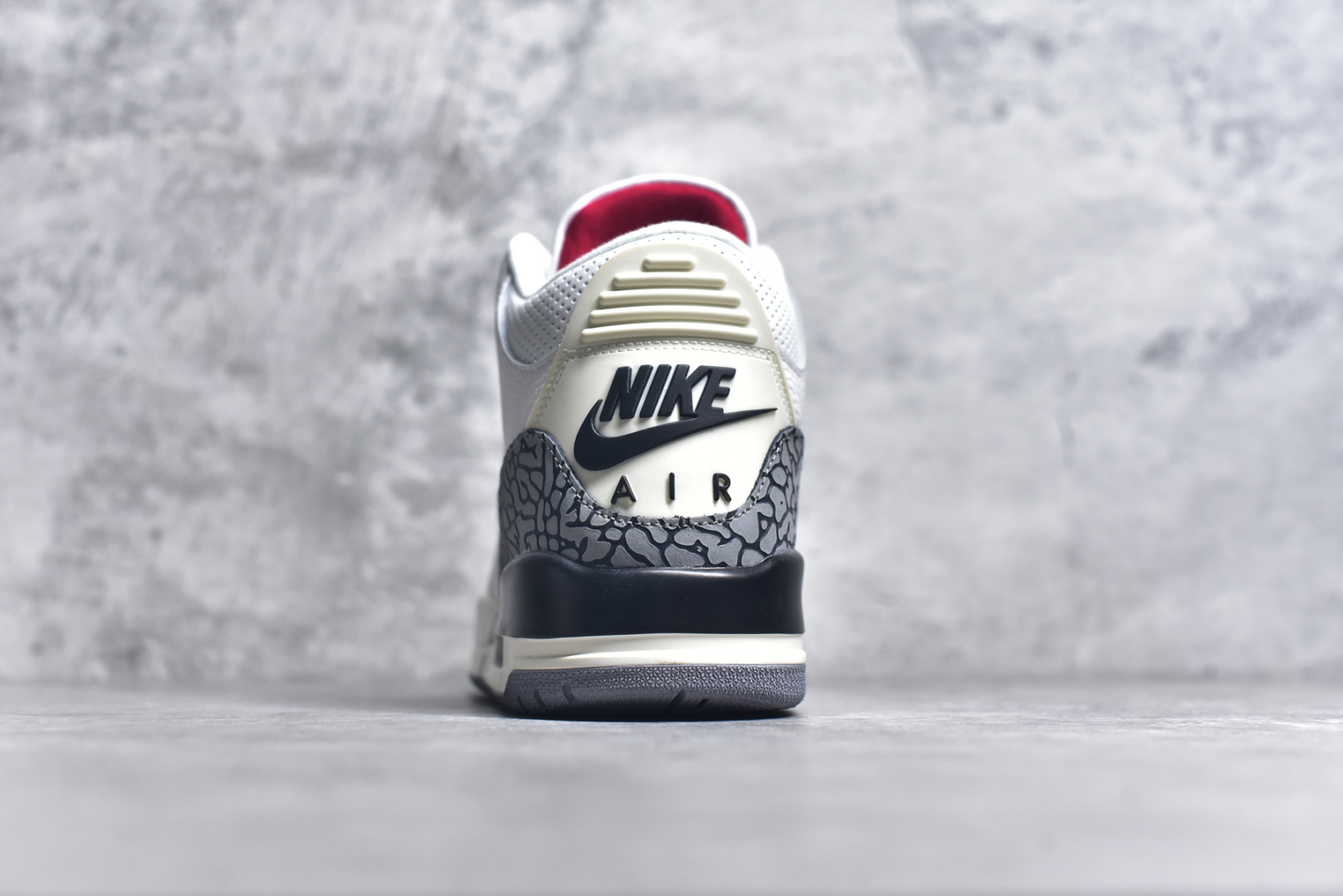 图片[5]-#秒杀 外贸版福利特价 Air Jordan AJ3 系列 原纸板楦头开发 鞋型匹配公司货 正确鞋舌立体高频 最新原厂底模 大底卡色咬花完美 鞋柜必备鞋款 终端现货供应 尺码：36 36.5 37.5 38 38.5 39 40 40.5 41 42 42.5 43 44 44.5 45 46 47.5-选品中心