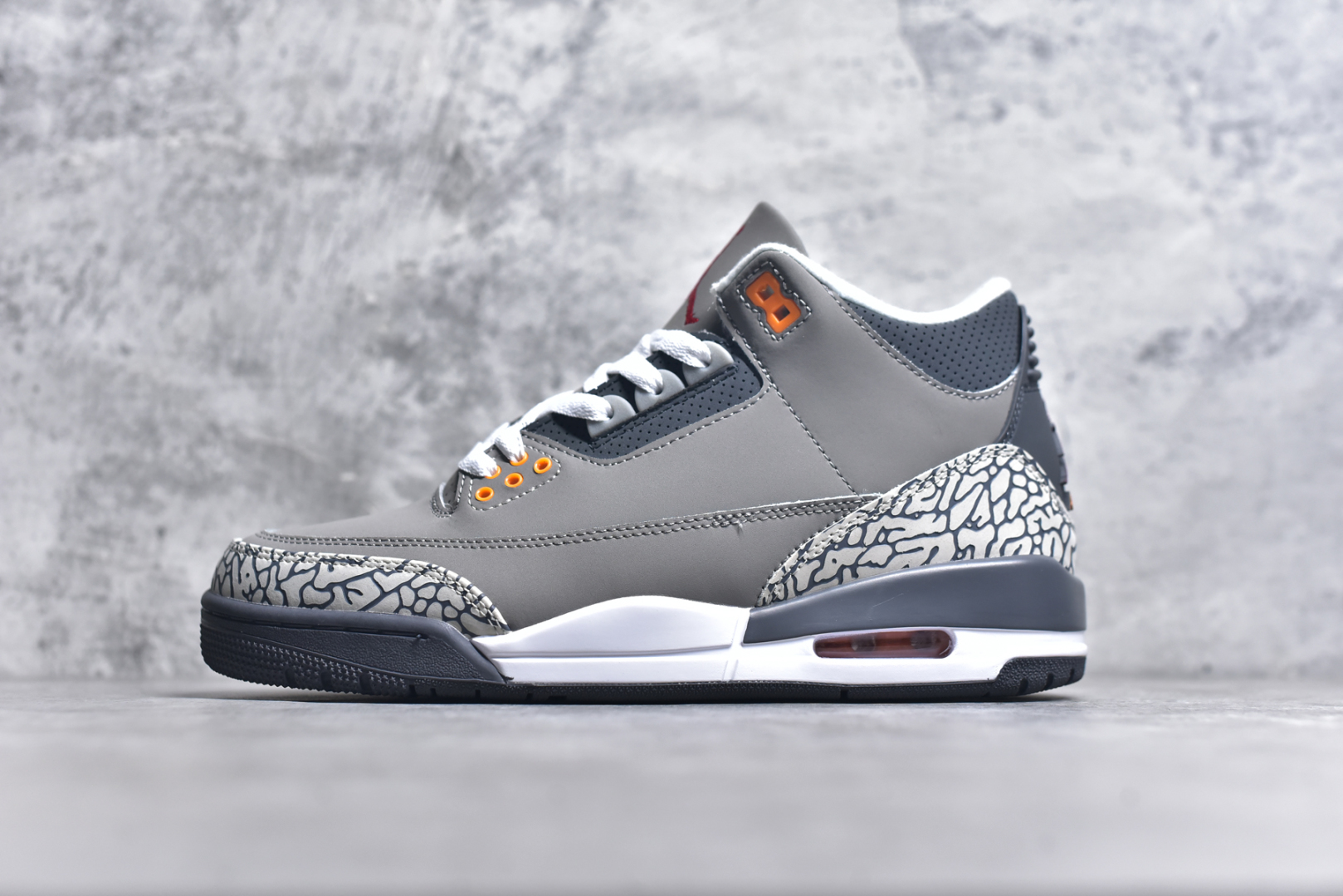 #秒杀 外贸版福利特价 Air Jordan AJ3 系列 原纸板楦头开发 鞋型匹配公司货 正确鞋舌立体高频 最新原厂底模 大底卡色咬花完美 鞋柜必备鞋款 终端现货供应 尺码：36 36.5 37.5 38 38.5 39 40 40.5 41 42 42.5 43 44 44.5 45 46 47.5-选品中心