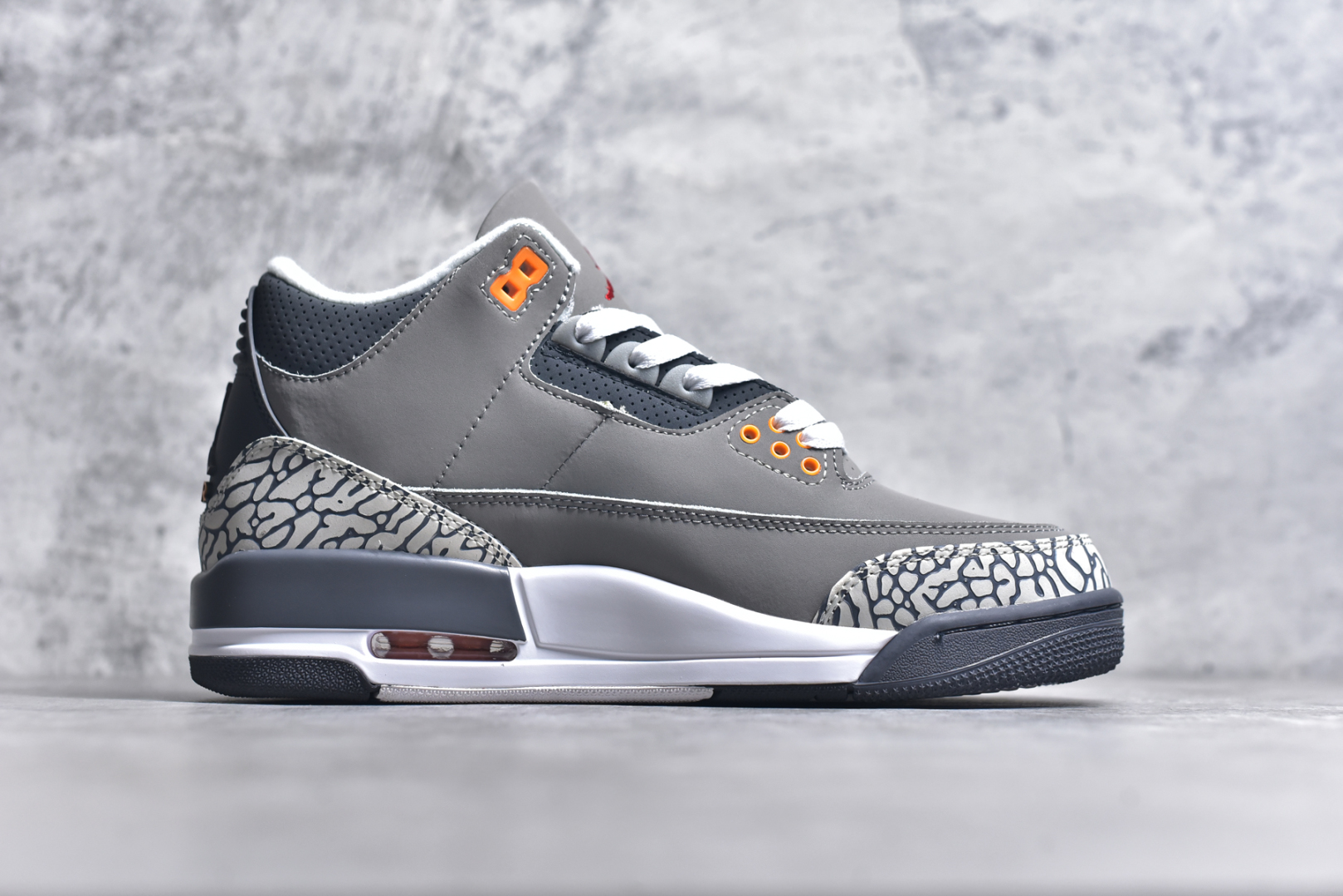 图片[3]-#秒杀 外贸版福利特价 Air Jordan AJ3 系列 原纸板楦头开发 鞋型匹配公司货 正确鞋舌立体高频 最新原厂底模 大底卡色咬花完美 鞋柜必备鞋款 终端现货供应 尺码：36 36.5 37.5 38 38.5 39 40 40.5 41 42 42.5 43 44 44.5 45 46 47.5-选品中心