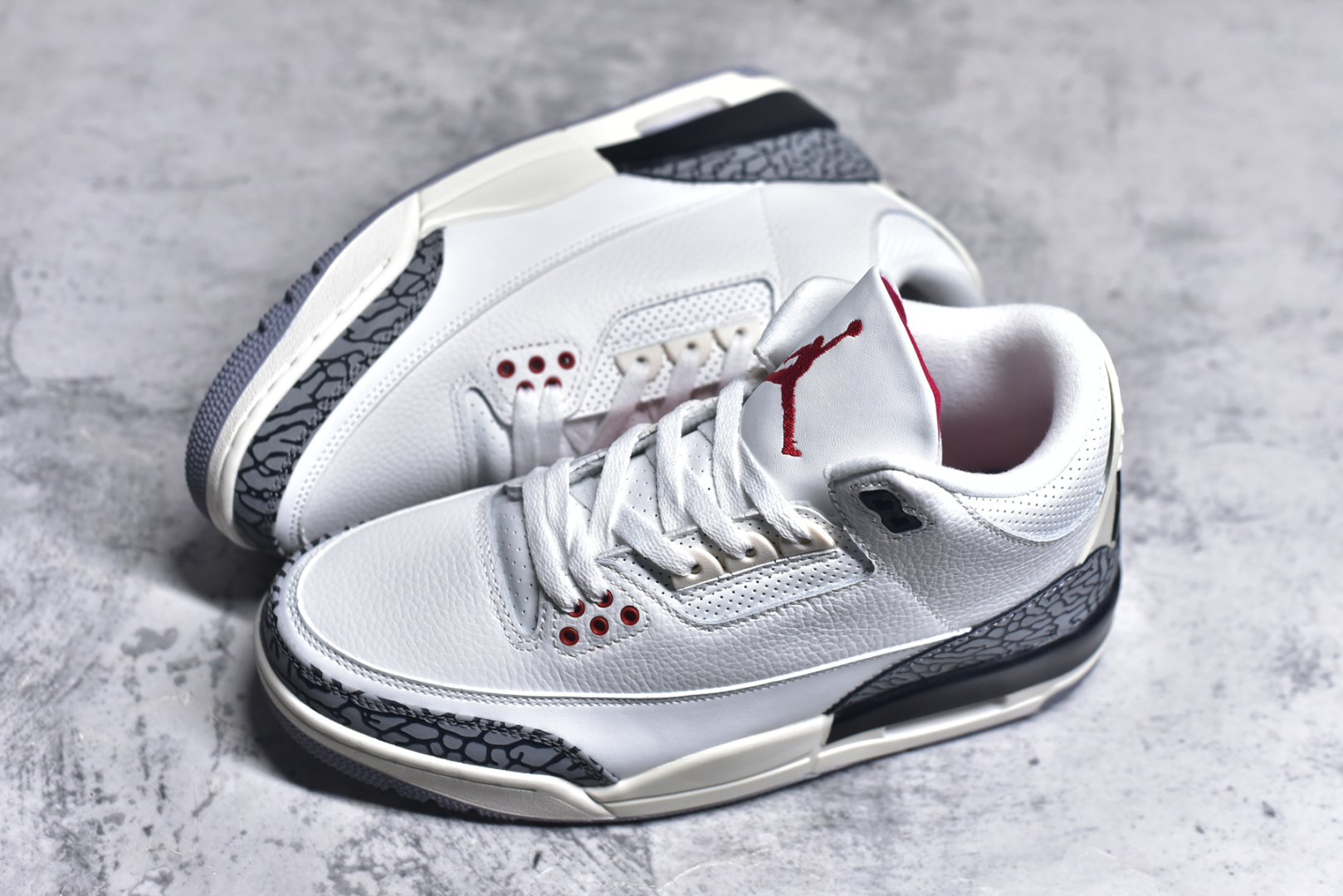 图片[7]-#秒杀 外贸版福利特价 Air Jordan AJ3 系列 原纸板楦头开发 鞋型匹配公司货 正确鞋舌立体高频 最新原厂底模 大底卡色咬花完美 鞋柜必备鞋款 终端现货供应 尺码：36 36.5 37.5 38 38.5 39 40 40.5 41 42 42.5 43 44 44.5 45 46 47.5-选品中心