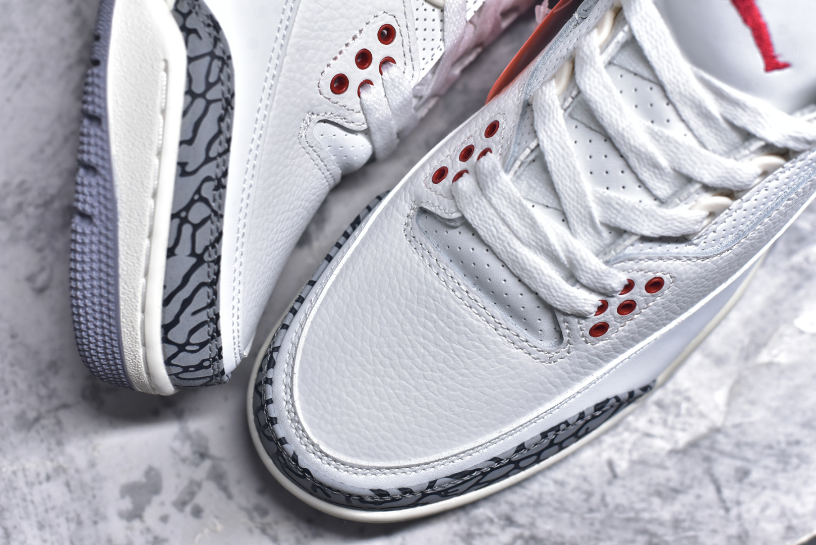 图片[8]-#秒杀 外贸版福利特价 Air Jordan AJ3 系列 原纸板楦头开发 鞋型匹配公司货 正确鞋舌立体高频 最新原厂底模 大底卡色咬花完美 鞋柜必备鞋款 终端现货供应 尺码：36 36.5 37.5 38 38.5 39 40 40.5 41 42 42.5 43 44 44.5 45 46 47.5-选品中心