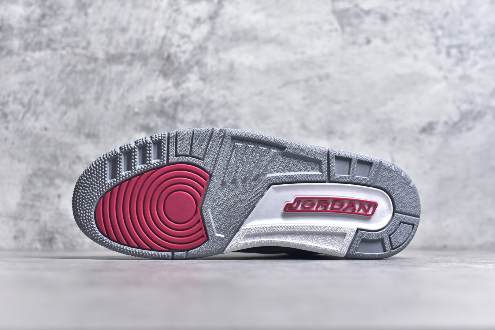 图片[6]-#秒杀 外贸版福利特价 Air Jordan AJ3 系列 原纸板楦头开发 鞋型匹配公司货 正确鞋舌立体高频 最新原厂底模 大底卡色咬花完美 鞋柜必备鞋款 终端现货供应 尺码：36 36.5 37.5 38 38.5 39 40 40.5 41 42 42.5 43 44 44.5 45 46 47.5-选品中心