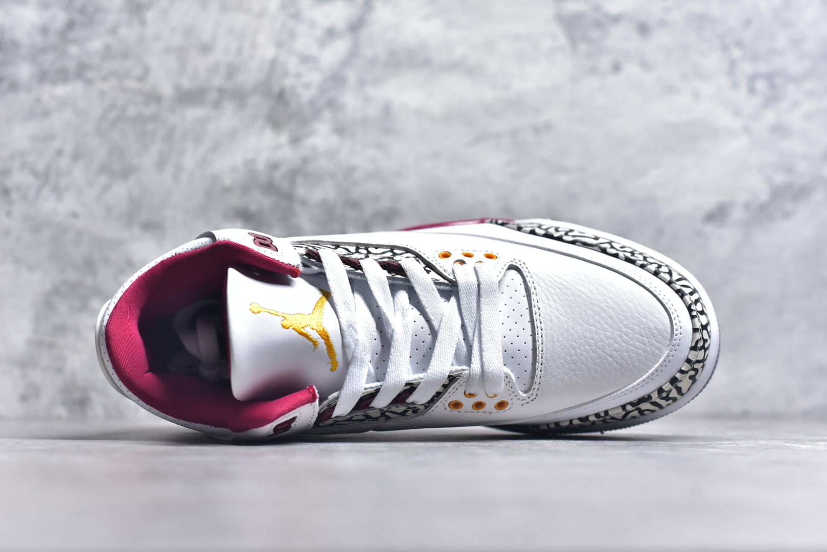 图片[4]-#秒杀 外贸版福利特价 Air Jordan AJ3 系列 原纸板楦头开发 鞋型匹配公司货 正确鞋舌立体高频 最新原厂底模 大底卡色咬花完美 鞋柜必备鞋款 终端现货供应 尺码：36 36.5 37.5 38 38.5 39 40 40.5 41 42 42.5 43 44 44.5 45 46 47.5-选品中心