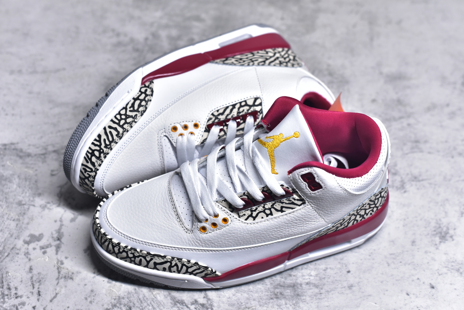图片[7]-#秒杀 外贸版福利特价 Air Jordan AJ3 系列 原纸板楦头开发 鞋型匹配公司货 正确鞋舌立体高频 最新原厂底模 大底卡色咬花完美 鞋柜必备鞋款 终端现货供应 尺码：36 36.5 37.5 38 38.5 39 40 40.5 41 42 42.5 43 44 44.5 45 46 47.5-选品中心