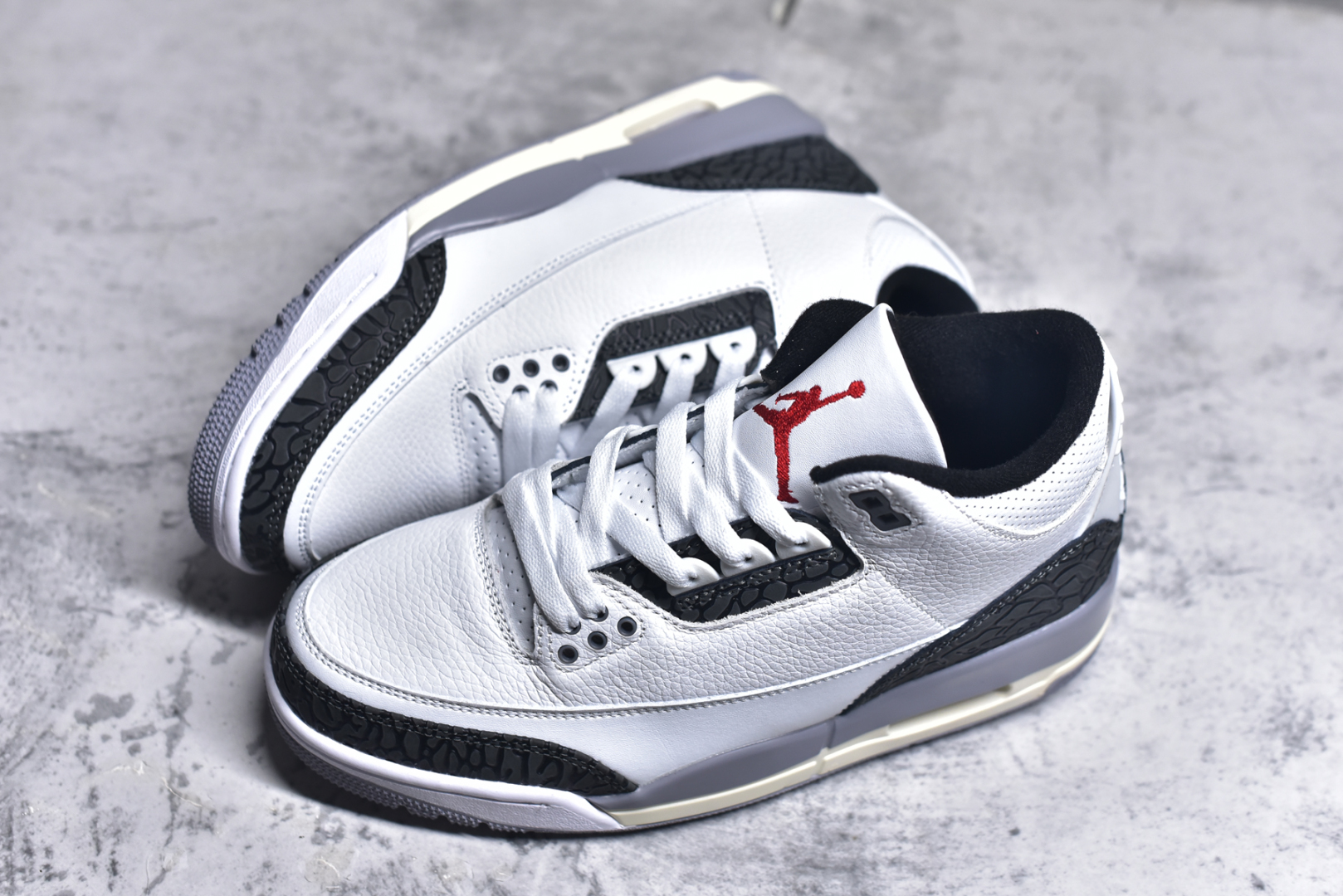 图片[7]-#秒杀 外贸版福利特价 Air Jordan AJ3 系列 原纸板楦头开发 鞋型匹配公司货 正确鞋舌立体高频 最新原厂底模 大底卡色咬花完美 鞋柜必备鞋款 终端现货供应 尺码：36 36.5 37.5 38 38.5 39 40 40.5 41 42 42.5 43 44 44.5 45 46 47.5-选品中心