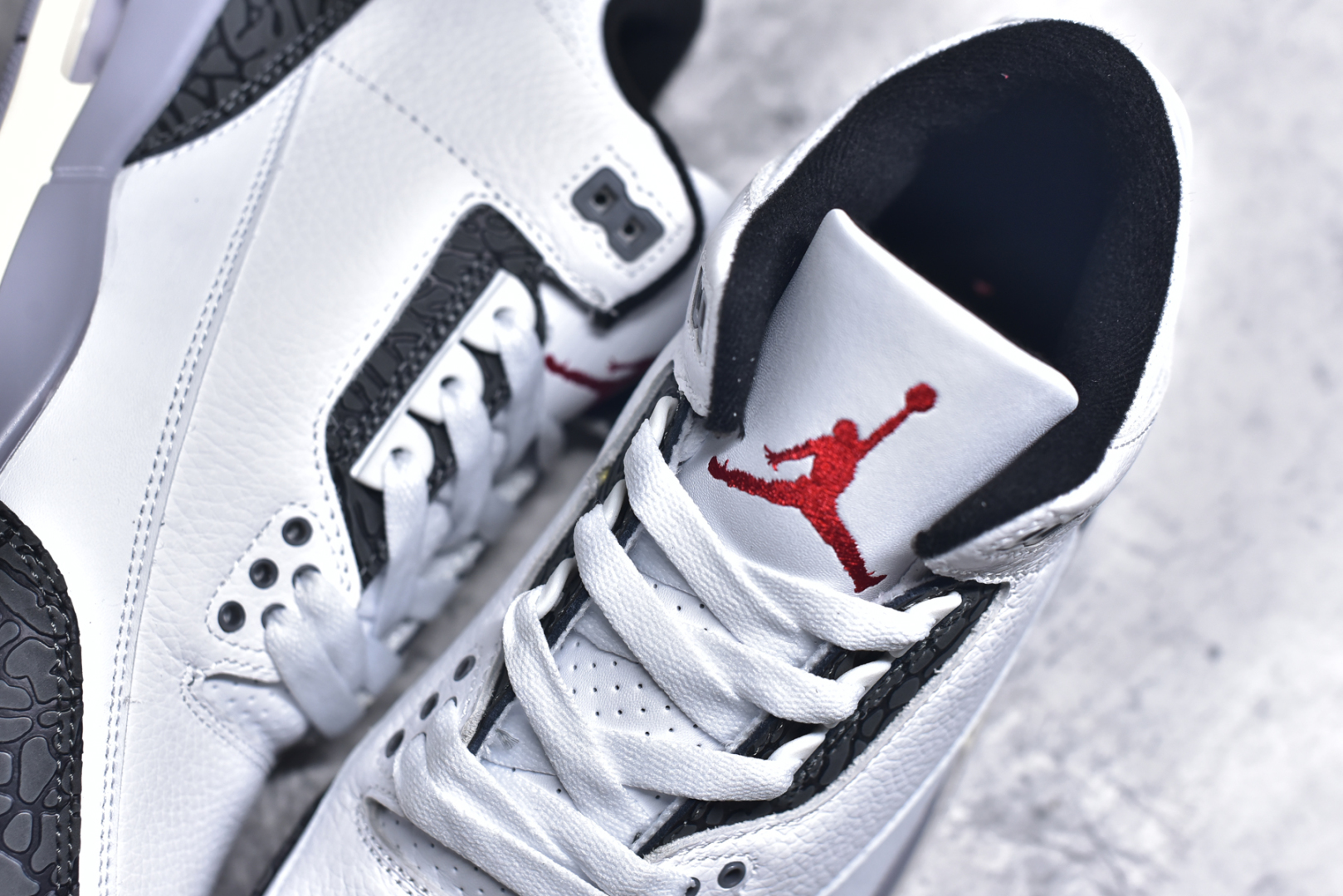 图片[9]-#秒杀 外贸版福利特价 Air Jordan AJ3 系列 原纸板楦头开发 鞋型匹配公司货 正确鞋舌立体高频 最新原厂底模 大底卡色咬花完美 鞋柜必备鞋款 终端现货供应 尺码：36 36.5 37.5 38 38.5 39 40 40.5 41 42 42.5 43 44 44.5 45 46 47.5-选品中心
