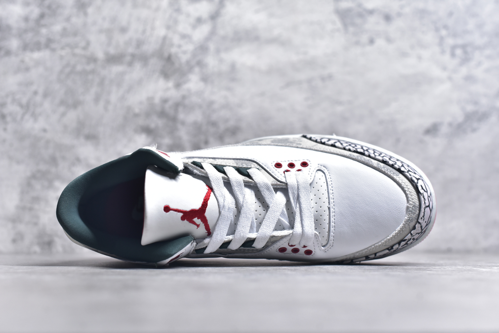 图片[4]-#秒杀 外贸版福利特价 Air Jordan AJ3 系列 原纸板楦头开发 鞋型匹配公司货 正确鞋舌立体高频 最新原厂底模 大底卡色咬花完美 鞋柜必备鞋款 终端现货供应 尺码：36 36.5 37.5 38 38.5 39 40 40.5 41 42 42.5 43 44 44.5 45 46 47.5-选品中心