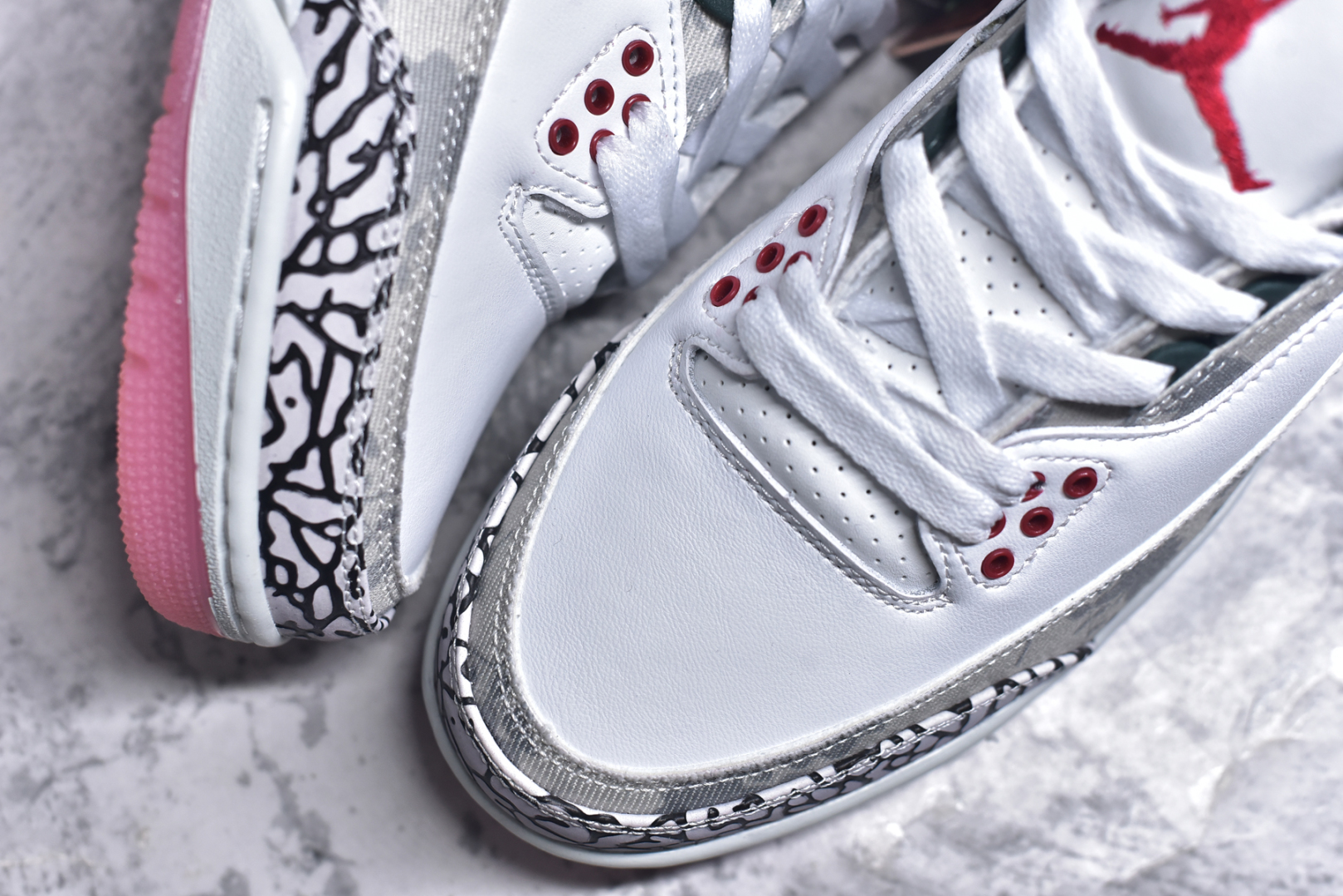 图片[8]-#秒杀 外贸版福利特价 Air Jordan AJ3 系列 原纸板楦头开发 鞋型匹配公司货 正确鞋舌立体高频 最新原厂底模 大底卡色咬花完美 鞋柜必备鞋款 终端现货供应 尺码：36 36.5 37.5 38 38.5 39 40 40.5 41 42 42.5 43 44 44.5 45 46 47.5-选品中心