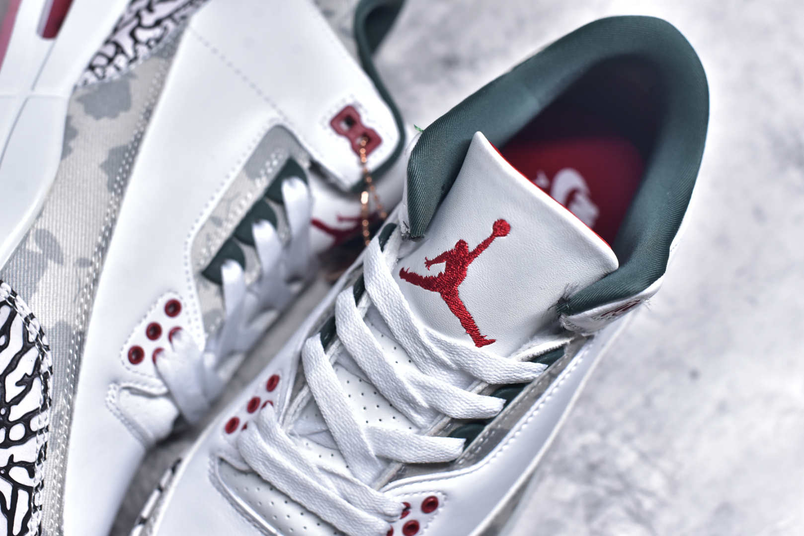 图片[9]-#秒杀 外贸版福利特价 Air Jordan AJ3 系列 原纸板楦头开发 鞋型匹配公司货 正确鞋舌立体高频 最新原厂底模 大底卡色咬花完美 鞋柜必备鞋款 终端现货供应 尺码：36 36.5 37.5 38 38.5 39 40 40.5 41 42 42.5 43 44 44.5 45 46 47.5-选品中心