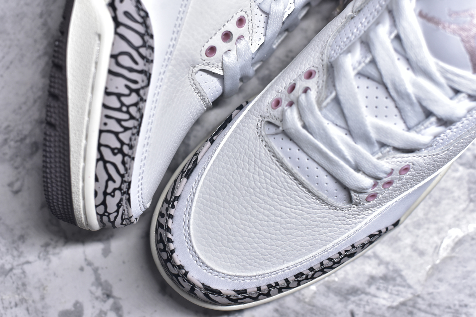图片[8]-#秒杀 外贸版福利特价 Air Jordan AJ3 系列 原纸板楦头开发 鞋型匹配公司货 正确鞋舌立体高频 最新原厂底模 大底卡色咬花完美 鞋柜必备鞋款 终端现货供应 尺码：36 36.5 37.5 38 38.5 39 40 40.5 41 42 42.5 43 44 44.5 45 46 47.5-选品中心