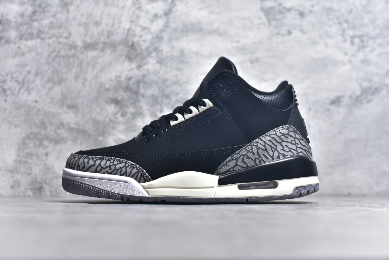 #秒杀 外贸版福利特价 Air Jordan AJ3 系列 原纸板楦头开发 鞋型匹配公司货 正确鞋舌立体高频 最新原厂底模 大底卡色咬花完美 鞋柜必备鞋款 终端现货供应 尺码：36 36.5 37.5 38 38.5 39 40 40.5 41 42 42.5 43 44 44.5 45 46 47.5-选品中心
