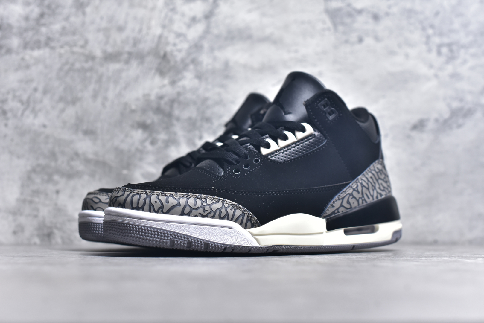 图片[2]-#秒杀 外贸版福利特价 Air Jordan AJ3 系列 原纸板楦头开发 鞋型匹配公司货 正确鞋舌立体高频 最新原厂底模 大底卡色咬花完美 鞋柜必备鞋款 终端现货供应 尺码：36 36.5 37.5 38 38.5 39 40 40.5 41 42 42.5 43 44 44.5 45 46 47.5-选品中心