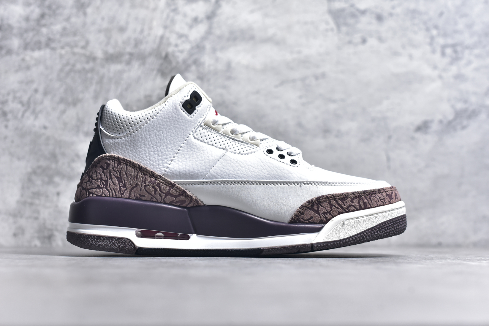 图片[3]-#秒杀 外贸版福利特价 Air Jordan AJ3 系列 原纸板楦头开发 鞋型匹配公司货 正确鞋舌立体高频 最新原厂底模 大底卡色咬花完美 鞋柜必备鞋款 终端现货供应 尺码：36 36.5 37.5 38 38.5 39 40 40.5 41 42 42.5 43 44 44.5 45 46 47.5-选品中心