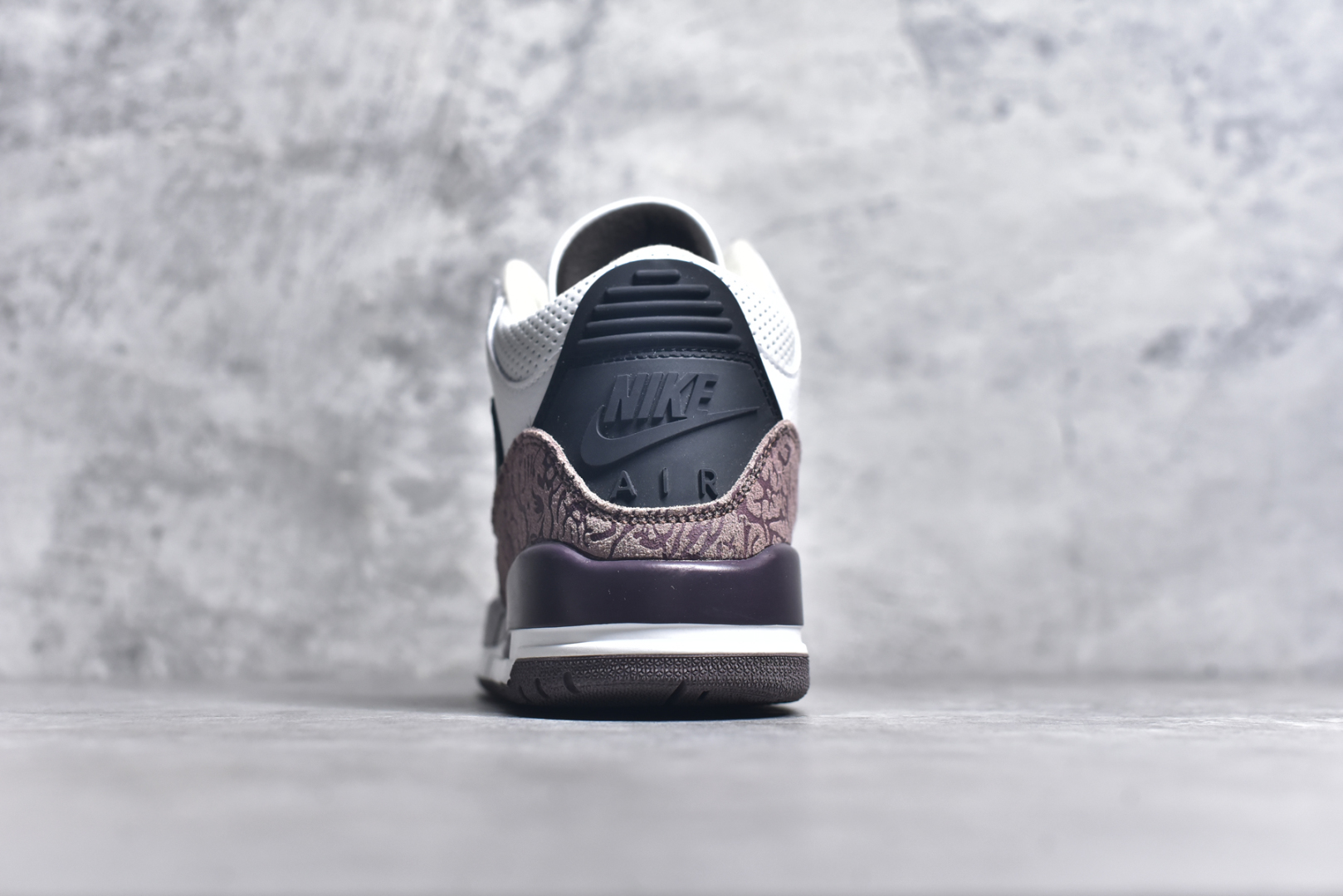图片[5]-#秒杀 外贸版福利特价 Air Jordan AJ3 系列 原纸板楦头开发 鞋型匹配公司货 正确鞋舌立体高频 最新原厂底模 大底卡色咬花完美 鞋柜必备鞋款 终端现货供应 尺码：36 36.5 37.5 38 38.5 39 40 40.5 41 42 42.5 43 44 44.5 45 46 47.5-选品中心