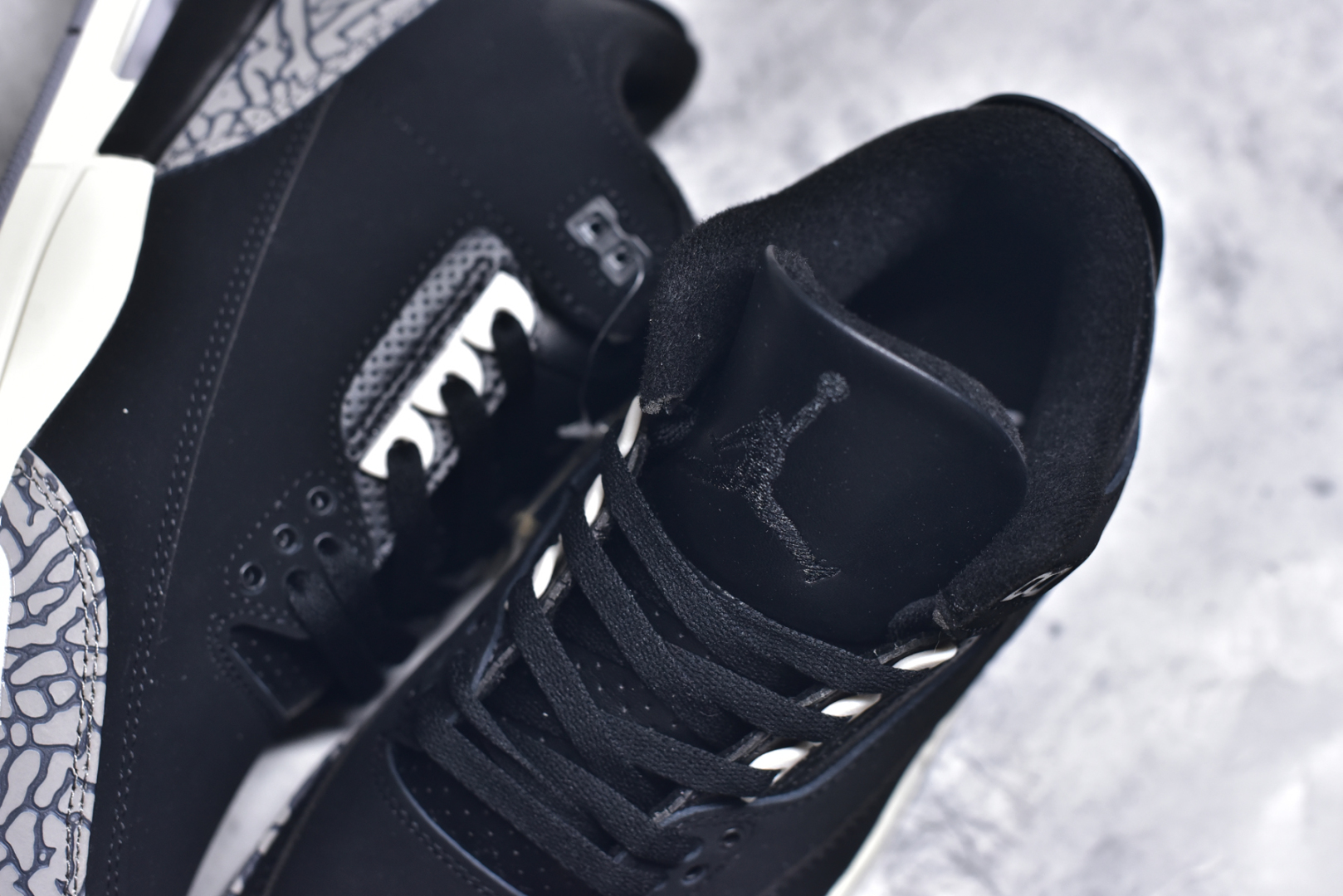 图片[9]-#秒杀 外贸版福利特价 Air Jordan AJ3 系列 原纸板楦头开发 鞋型匹配公司货 正确鞋舌立体高频 最新原厂底模 大底卡色咬花完美 鞋柜必备鞋款 终端现货供应 尺码：36 36.5 37.5 38 38.5 39 40 40.5 41 42 42.5 43 44 44.5 45 46 47.5-选品中心