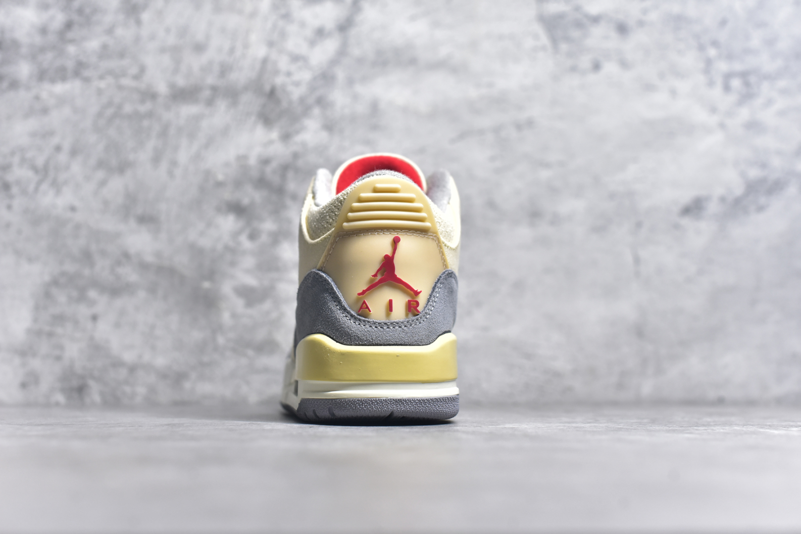 图片[5]-#秒杀 外贸版福利特价 Air Jordan AJ3 系列 原纸板楦头开发 鞋型匹配公司货 正确鞋舌立体高频 最新原厂底模 大底卡色咬花完美 鞋柜必备鞋款 终端现货供应 尺码：36 36.5 37.5 38 38.5 39 40 40.5 41 42 42.5 43 44 44.5 45 46 47.5-选品中心