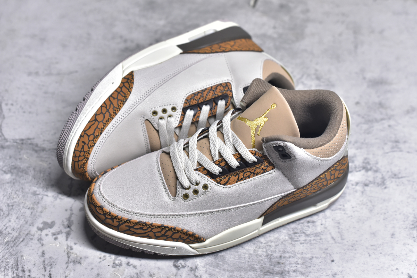 图片[7]-#秒杀 外贸版福利特价 Air Jordan AJ3 系列 原纸板楦头开发 鞋型匹配公司货 正确鞋舌立体高频 最新原厂底模 大底卡色咬花完美 鞋柜必备鞋款 终端现货供应 尺码：36 36.5 37.5 38 38.5 39 40 40.5 41 42 42.5 43 44 44.5 45 46 47.5-选品中心