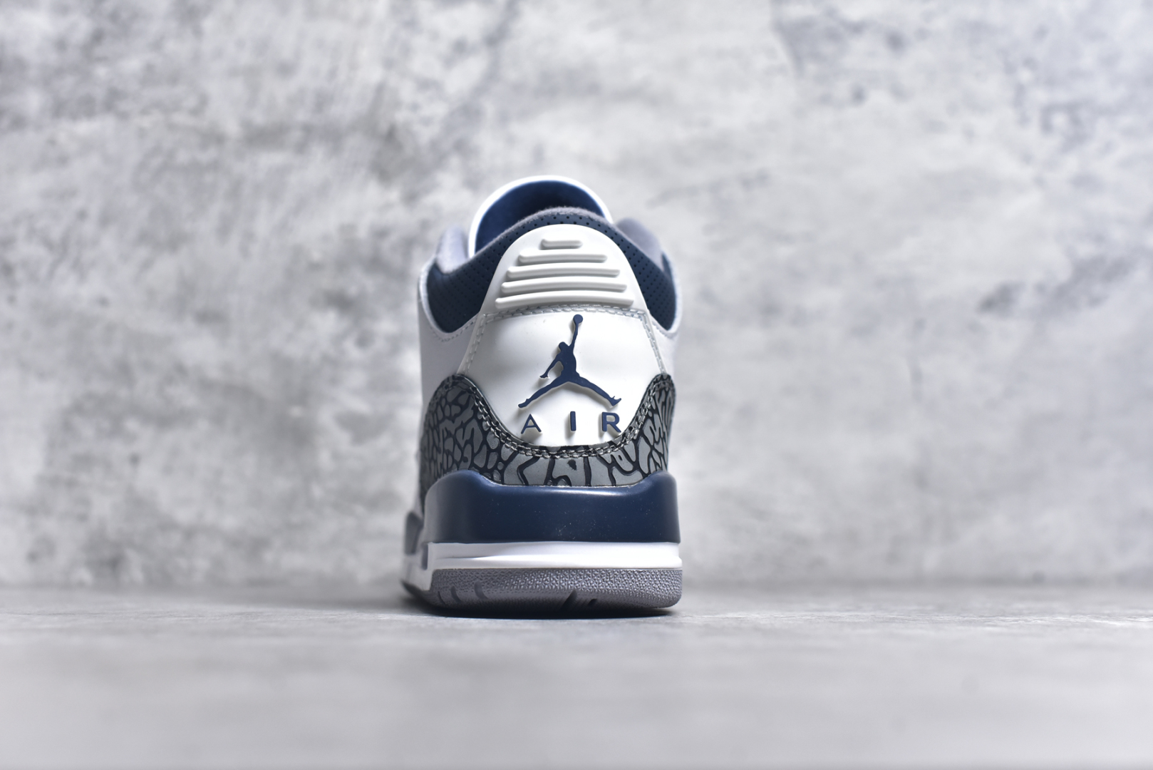 图片[5]-#秒杀 外贸版福利特价 Air Jordan AJ3 系列 原纸板楦头开发 鞋型匹配公司货 正确鞋舌立体高频 最新原厂底模 大底卡色咬花完美 鞋柜必备鞋款 终端现货供应 尺码：36 36.5 37.5 38 38.5 39 40 40.5 41 42 42.5 43 44 44.5 45 46 47.5-选品中心
