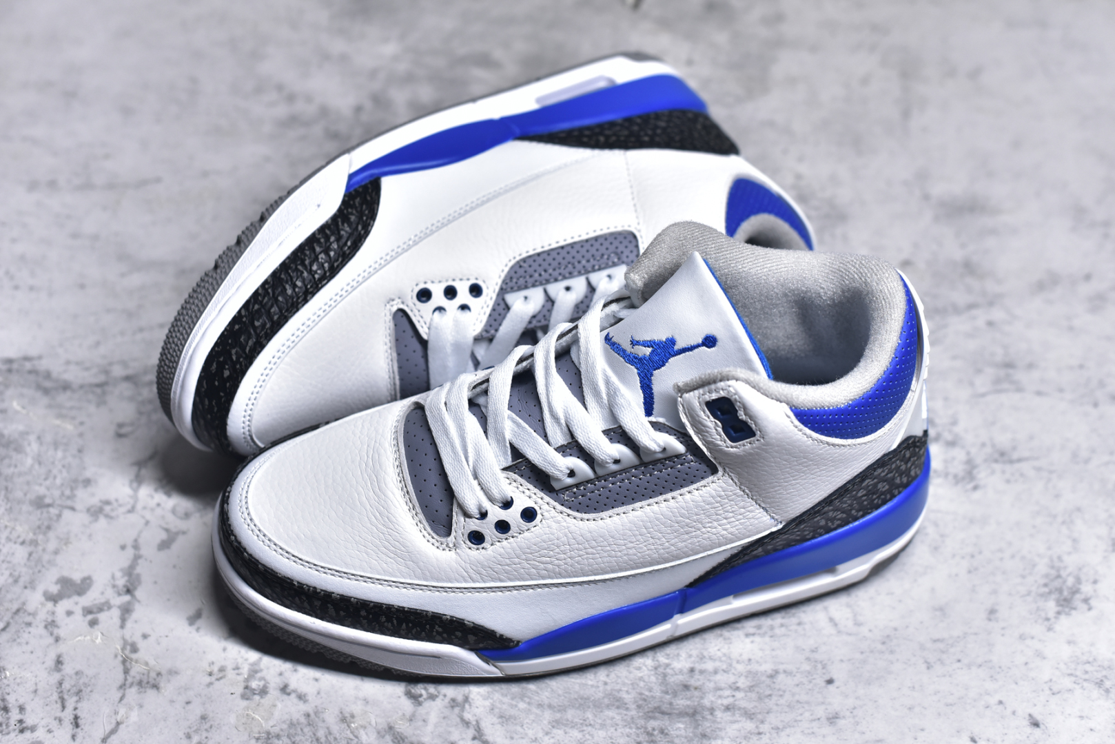 图片[7]-#秒杀 外贸版福利特价 Air Jordan AJ3 系列 原纸板楦头开发 鞋型匹配公司货 正确鞋舌立体高频 最新原厂底模 大底卡色咬花完美 鞋柜必备鞋款 终端现货供应 尺码：36 36.5 37.5 38 38.5 39 40 40.5 41 42 42.5 43 44 44.5 45 46 47.5-选品中心