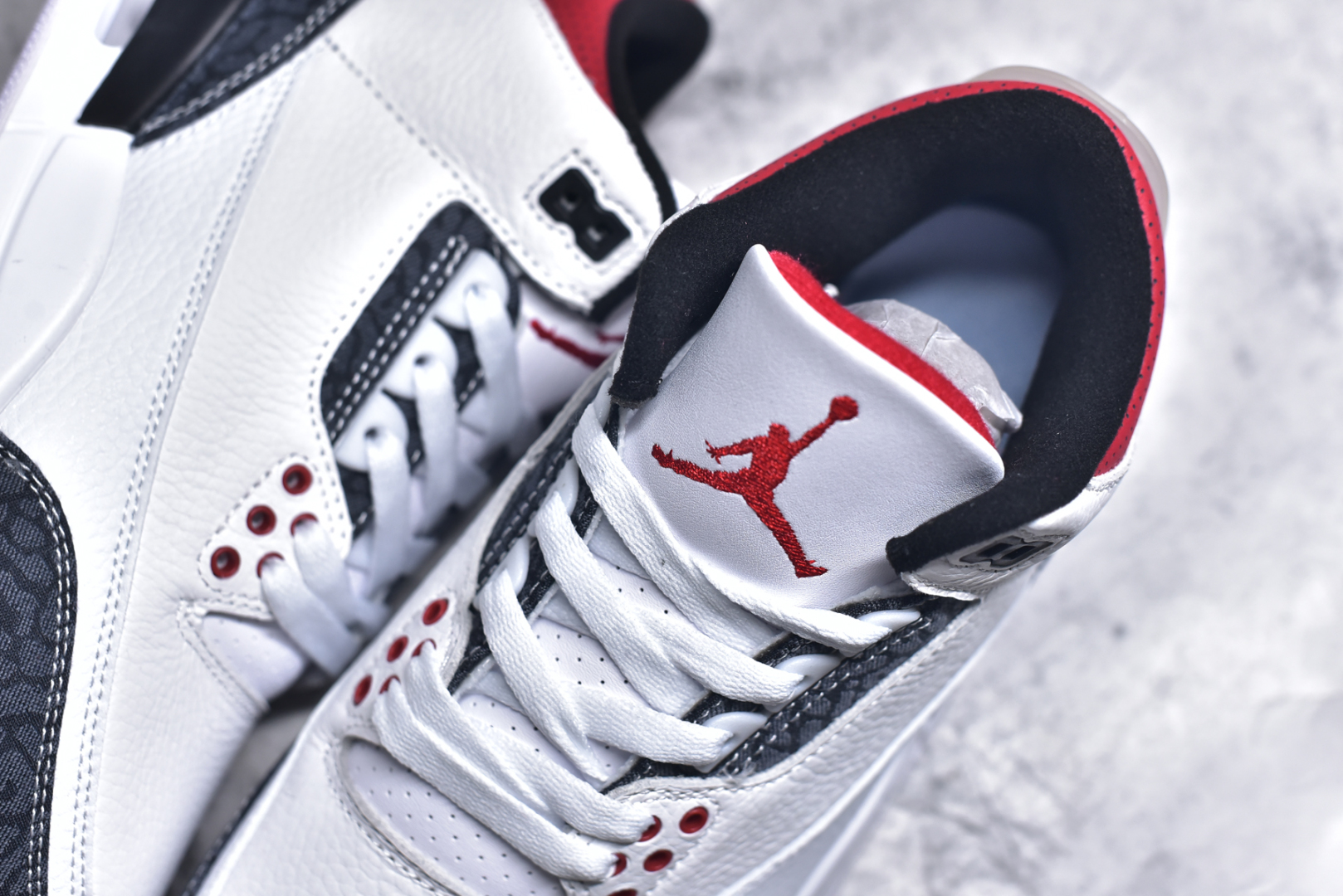 图片[9]-#秒杀 外贸版福利特价 Air Jordan AJ3 系列 原纸板楦头开发 鞋型匹配公司货 正确鞋舌立体高频 最新原厂底模 大底卡色咬花完美 鞋柜必备鞋款 终端现货供应 尺码：36 36.5 37.5 38 38.5 39 40 40.5 41 42 42.5 43 44 44.5 45 46 47.5-选品中心