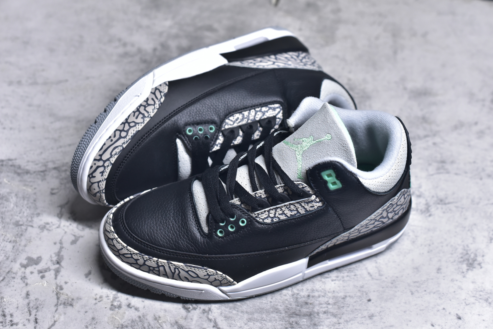 图片[7]-#秒杀 外贸版福利特价 Air Jordan AJ3 系列 原纸板楦头开发 鞋型匹配公司货 正确鞋舌立体高频 最新原厂底模 大底卡色咬花完美 鞋柜必备鞋款 终端现货供应 尺码：36 36.5 37.5 38 38.5 39 40 40.5 41 42 42.5 43 44 44.5 45 46 47.5-选品中心