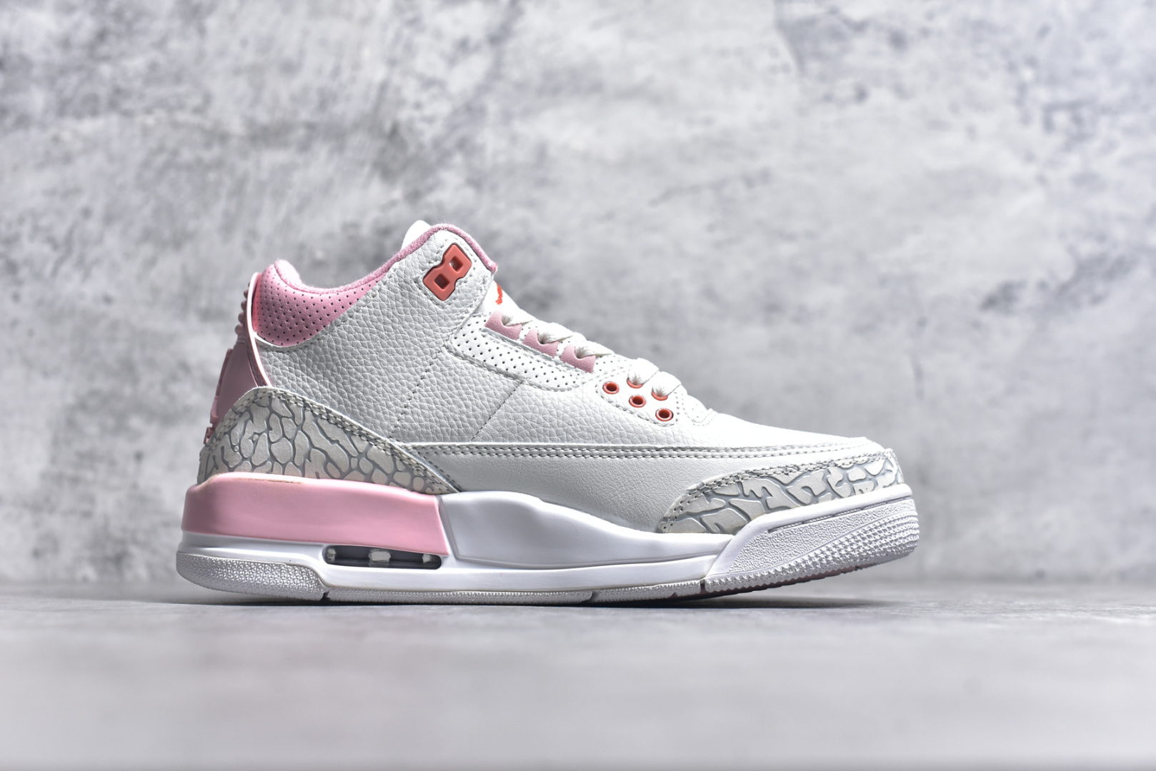 图片[3]-#秒杀 外贸版福利特价 Air Jordan AJ3 系列 原纸板楦头开发 鞋型匹配公司货 正确鞋舌立体高频 最新原厂底模 大底卡色咬花完美 鞋柜必备鞋款 终端现货供应 尺码：36 36.5 37.5 38 38.5 39 40 40.5 41 42 42.5 43 44 44.5 45 46 47.5-选品中心