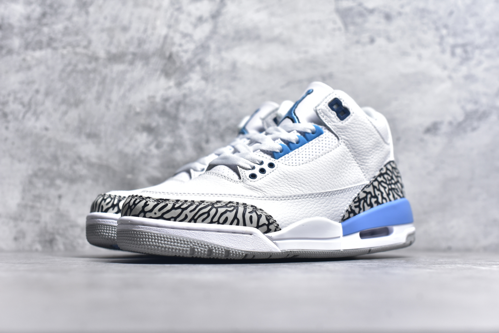 图片[2]-#秒杀 外贸版福利特价 Air Jordan AJ3 系列 原纸板楦头开发 鞋型匹配公司货 正确鞋舌立体高频 最新原厂底模 大底卡色咬花完美 鞋柜必备鞋款 终端现货供应 尺码：36 36.5 37.5 38 38.5 39 40 40.5 41 42 42.5 43 44 44.5 45 46 47.5-选品中心