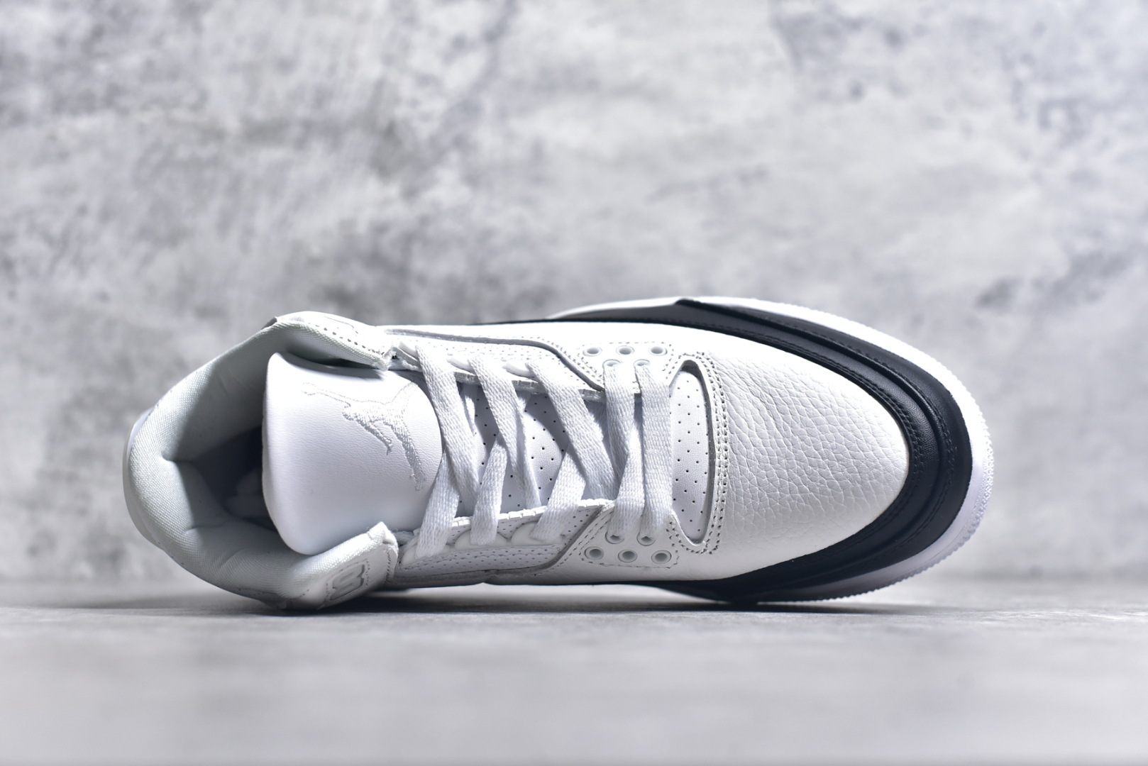 图片[4]-#秒杀 外贸版福利特价 Air Jordan AJ3 系列 原纸板楦头开发 鞋型匹配公司货 正确鞋舌立体高频 最新原厂底模 大底卡色咬花完美 鞋柜必备鞋款 终端现货供应 尺码：36 36.5 37.5 38 38.5 39 40 40.5 41 42 42.5 43 44 44.5 45 46 47.5-选品中心