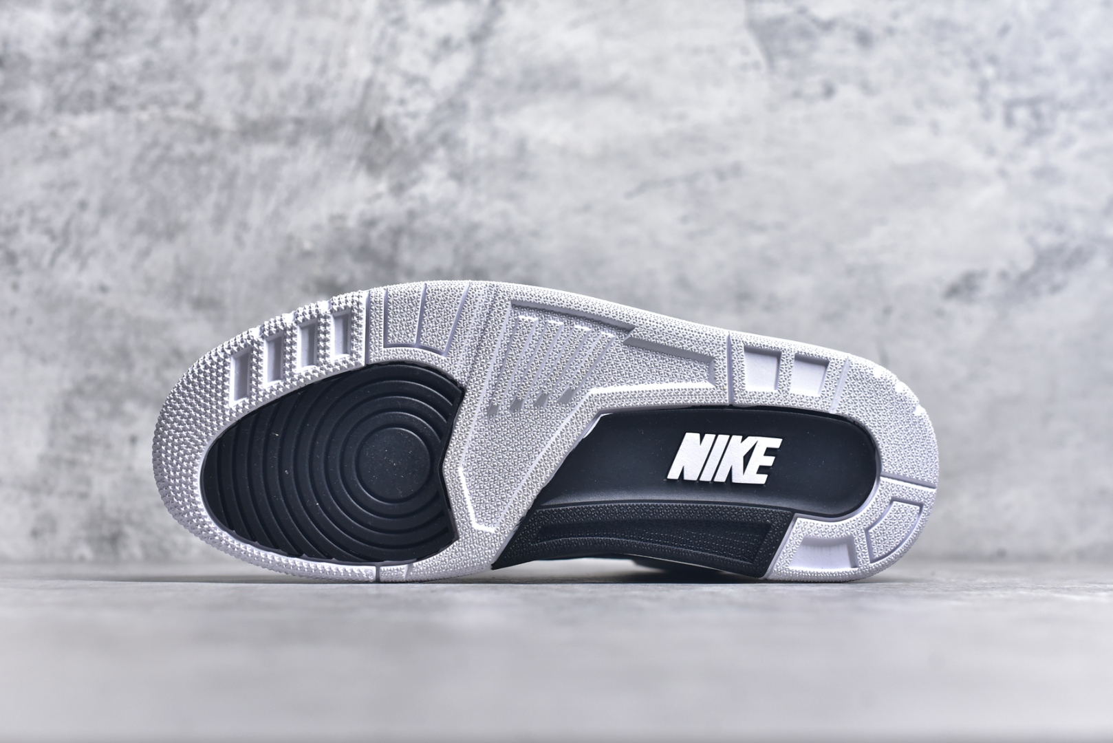 图片[6]-#秒杀 外贸版福利特价 Air Jordan AJ3 系列 原纸板楦头开发 鞋型匹配公司货 正确鞋舌立体高频 最新原厂底模 大底卡色咬花完美 鞋柜必备鞋款 终端现货供应 尺码：36 36.5 37.5 38 38.5 39 40 40.5 41 42 42.5 43 44 44.5 45 46 47.5-选品中心