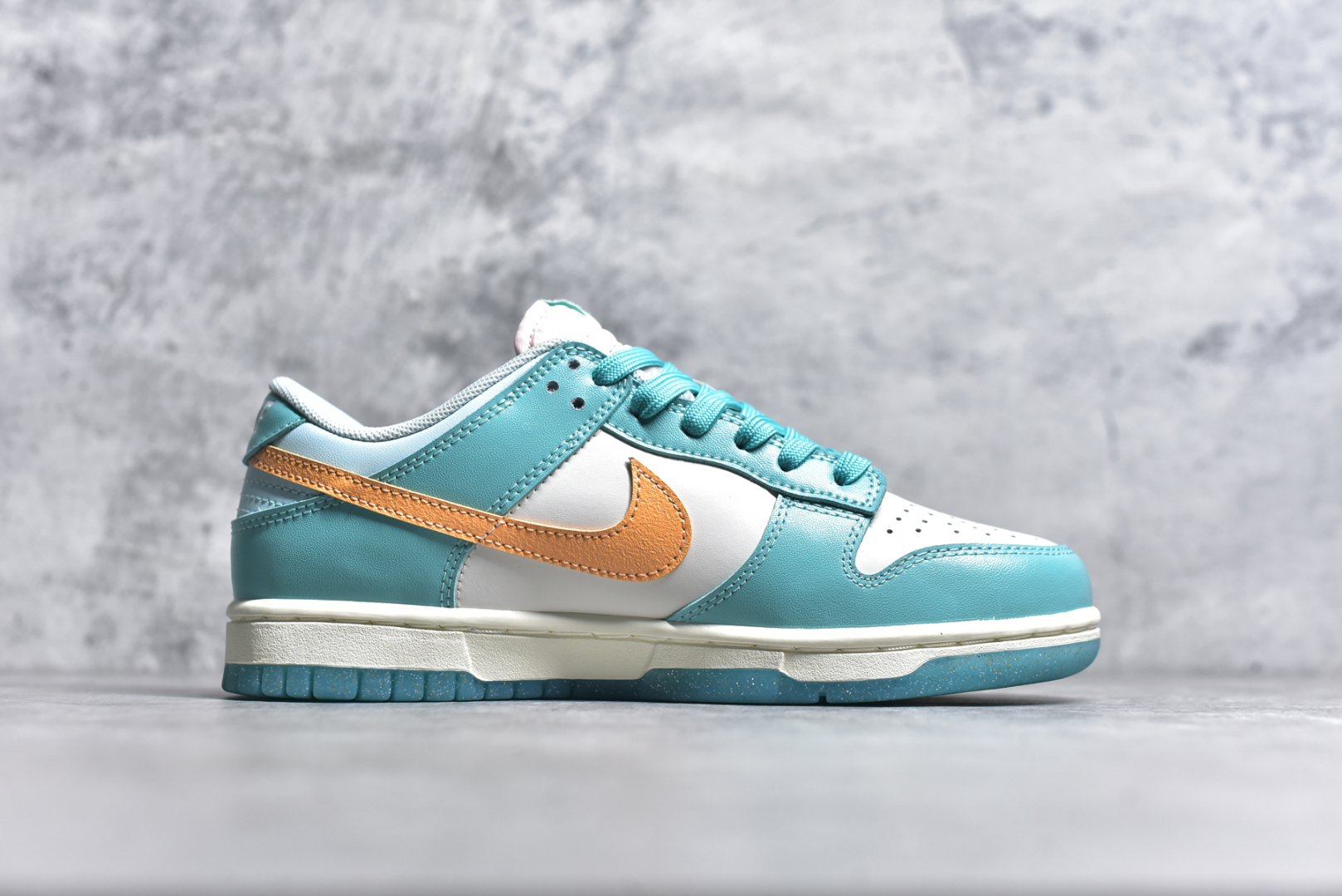 图片[3]-#Nk SB Dunk Low 仙灵梦境 周年高端定制 低帮休闲板鞋 BW1220-003 #定制鞋盒 大厂纯原品质出货 超高清洁度 皮料切割干净无任何毛边 细节完美 尺码：36 36.5 37.5 38 38.5 39 40 40.5 41 42 42.5 43 44 44.5 45 9.E5-选品中心