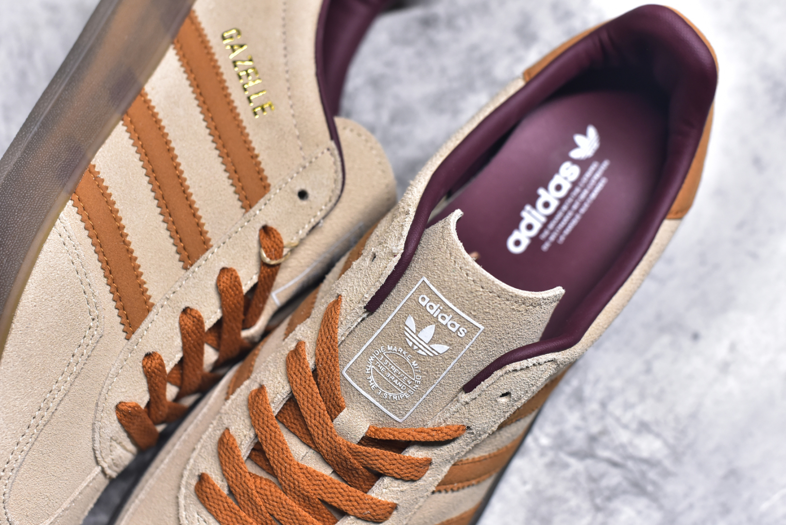 图片[9]-#AD Gazelle Indoor Trainers 羚羊内训系列低帮复古百搭休闲运动德训风板鞋 JH5412 90年代经典的复刻版！自60年代以足球训练鞋面世以来,Gazelle就以其经典设计席卷全球。1991年版本的复刻,再造经典Gazelle。采用皮革打造,搭配浊色细节,让这款经典更加简约。尺码：36 36⅔ 37⅓ 38 38⅔ 39⅓ 40 40⅔ 41⅓ 42 42⅔ 43⅓ 44⅓ 44⅔ 45-选品中心