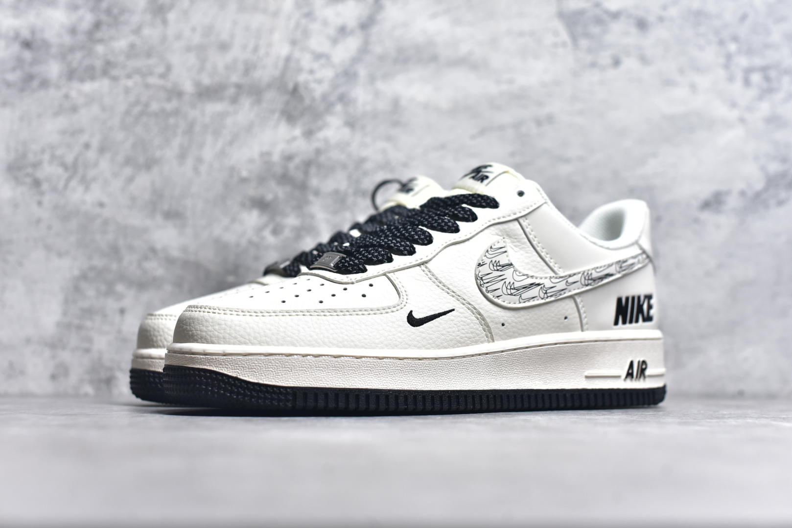 图片[2]-#Nk Air Force 1\’07 Low NIKE联名 米黑多小勾 空军一号低帮休闲板鞋 HH7518-046 #定制皮料 3M反光 原楦原纸板 纯正版型 清洁度完美 内置全掌气垫 尺码：36 36.5 37.5 38 38.5 39 40 40.5 41 42 42.5 43 44 44.5 45 9.D4-选品中心