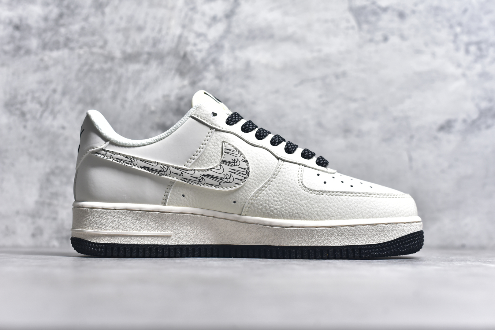 图片[3]-#Nk Air Force 1\’07 Low NIKE联名 米黑多小勾 空军一号低帮休闲板鞋 HH7518-046 #定制皮料 3M反光 原楦原纸板 纯正版型 清洁度完美 内置全掌气垫 尺码：36 36.5 37.5 38 38.5 39 40 40.5 41 42 42.5 43 44 44.5 45 9.D4-选品中心
