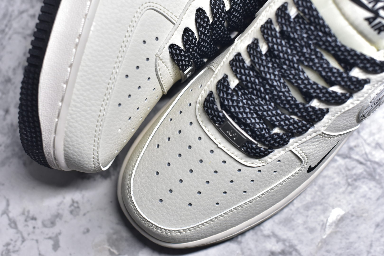图片[8]-#Nk Air Force 1\’07 Low NIKE联名 米黑多小勾 空军一号低帮休闲板鞋 HH7518-046 #定制皮料 3M反光 原楦原纸板 纯正版型 清洁度完美 内置全掌气垫 尺码：36 36.5 37.5 38 38.5 39 40 40.5 41 42 42.5 43 44 44.5 45 9.D4-选品中心