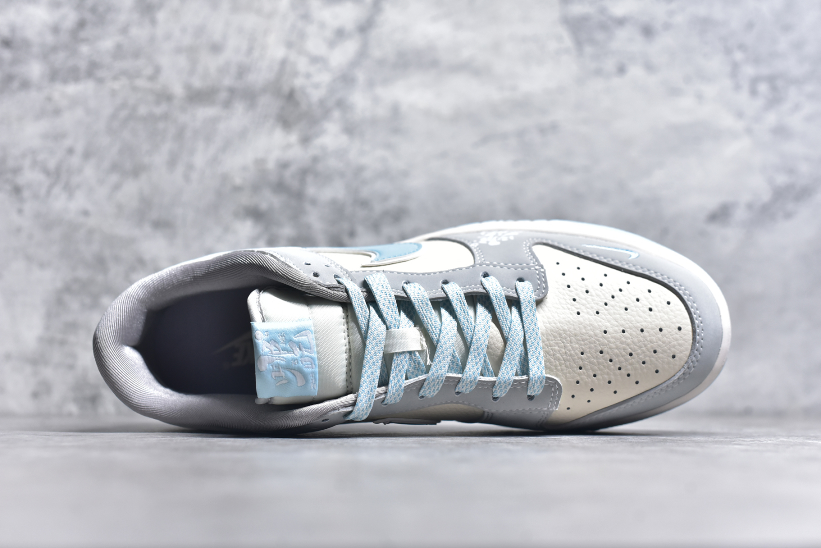 图片[4]-#Nk SB Dunk Low 哪吒系列 灰白蓝勾 周年高端定制 低帮休闲板鞋 LW1818-114 #定制鞋盒 大厂纯原品质出货 超高清洁度 皮料切割干净无任何毛边 细节完美 尺码：36 36.5 37.5 38 36.5 39 40 40.5 41 42 42.5 43 44 44.5 45 9.E5-选品中心