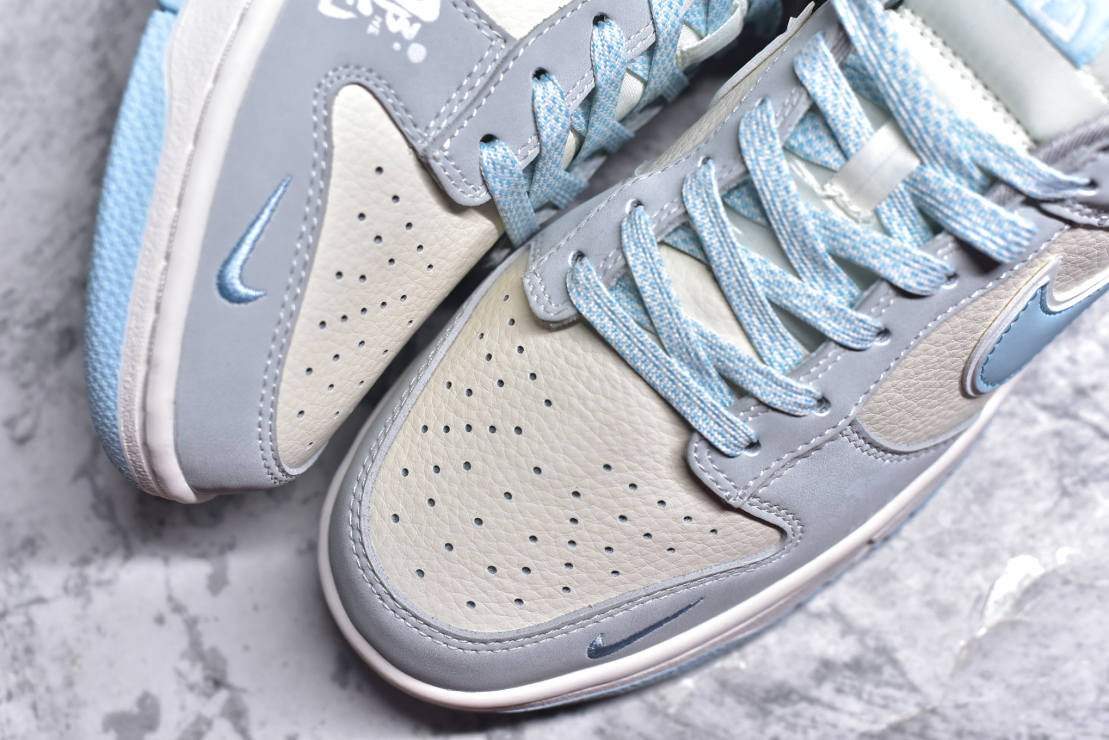 图片[8]-#Nk SB Dunk Low 哪吒系列 灰白蓝勾 周年高端定制 低帮休闲板鞋 LW1818-114 #定制鞋盒 大厂纯原品质出货 超高清洁度 皮料切割干净无任何毛边 细节完美 尺码：36 36.5 37.5 38 36.5 39 40 40.5 41 42 42.5 43 44 44.5 45 9.E5-选品中心