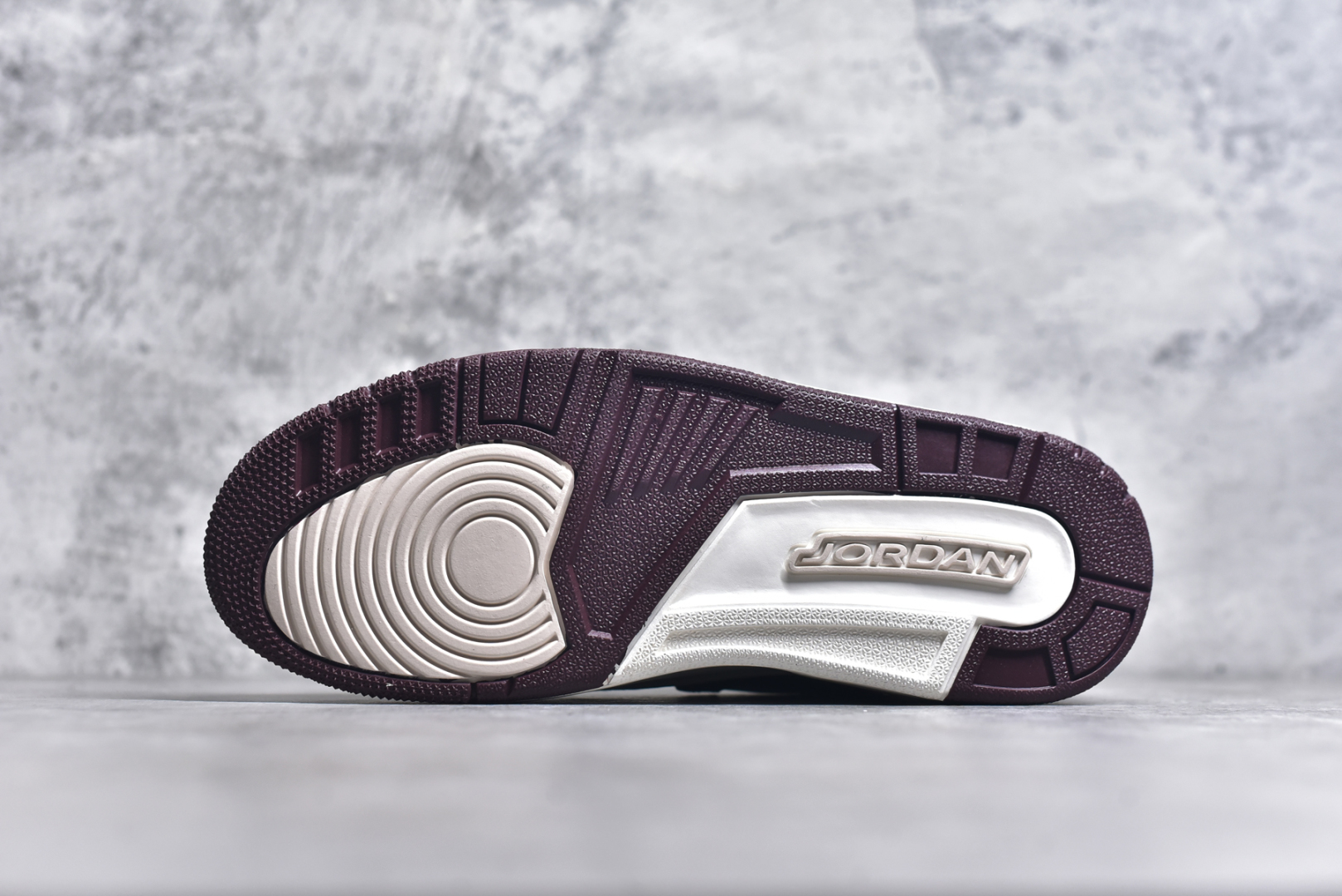 图片[6]-#Air Jordan legacy 312 Low \”Year of The Snak\”蛇年限定乔丹篮球鞋系列 号称 “最强三合一” 的Jordan Legacy 312，自然有着杂交结合的设计，它的名字就展现出它所包含的鞋款元素，312 分别对应了 Air Jordan 3、Air Jordan 1 和 Air Trainer 2，将这三双经典又有不俗人气的鞋款融合，“最强三合一” 的名称由此得来。货号：IB4712-161 尺码：36 36.5 37.5 38 38.5 39 40 40.5 41 42 42.5 43 44 44.5 45 46 47.5-选品中心