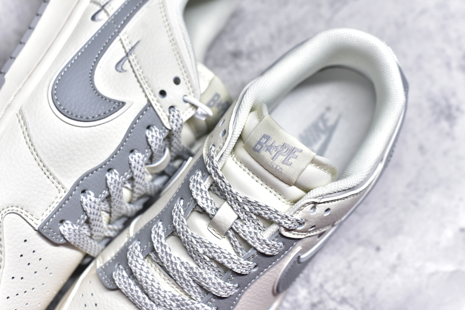 图片[9]-#Nk SB Dunk Low Bape联名 米浅灰 周年高端定制 低帮休闲板鞋 XS6089-508 #定制鞋盒 大厂纯原品质出货 超高清洁度 皮料切割干净无任何毛边 细节完美 尺码：36 36.5 37.5 38 38.5 39 40 40.5 41 42 42.5 43 44 44.5 45 9.E5-选品中心