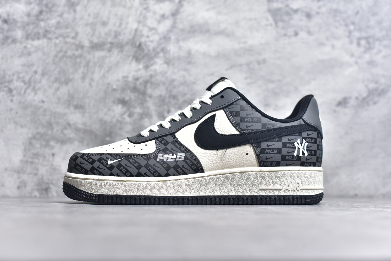 #Nk Air Force 1\’07 Low MLB联名 暗格米灰 空军一号低帮休闲板鞋 DF0188-038 #原楦头原纸板 原装鞋盒 定制五金配件 内置全掌气垫 原厂鞋底 尺码：36 36.5 37.5 38 38.5 39 40 40.5 41 42 42.5 43 44 44.5 45 9.D4-选品中心