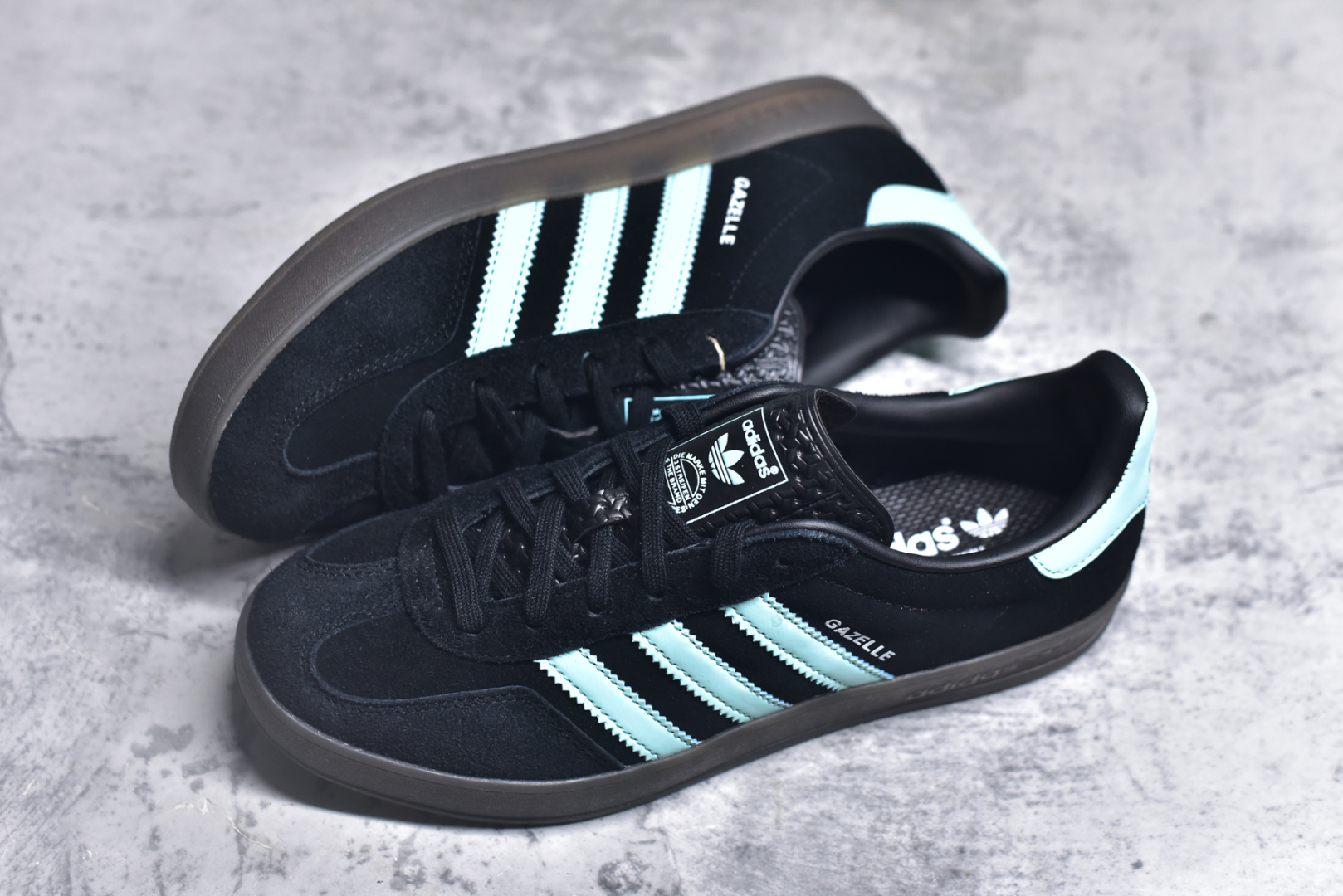 图片[7]-#AD Gazelle Indoor Trainers 羚羊内训系列低帮复古百搭休闲运动德训风板鞋 JR7112 90年代经典的复刻版！自60年代以足球训练鞋面世以来,Gazelle就以其经典设计席卷全球。1991年版本的复刻,再造经典Gazelle。采用皮革打造,搭配浊色细节,让这款经典更加简约。尺码：36 36⅔ 37⅓ 38 38⅔ 39⅓ 40 40⅔ 41⅓ 42 42⅔ 43⅓ 44⅓ 44⅔ 45-选品中心