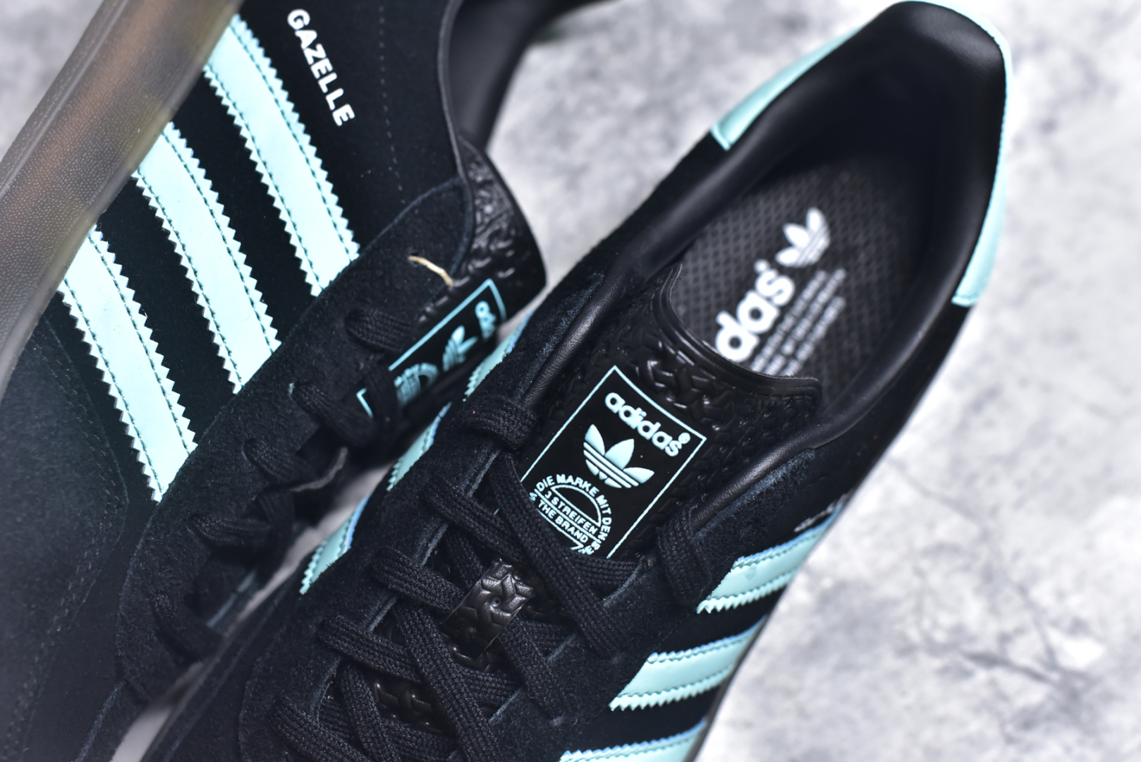 图片[9]-#AD Gazelle Indoor Trainers 羚羊内训系列低帮复古百搭休闲运动德训风板鞋 JR7112 90年代经典的复刻版！自60年代以足球训练鞋面世以来,Gazelle就以其经典设计席卷全球。1991年版本的复刻,再造经典Gazelle。采用皮革打造,搭配浊色细节,让这款经典更加简约。尺码：36 36⅔ 37⅓ 38 38⅔ 39⅓ 40 40⅔ 41⅓ 42 42⅔ 43⅓ 44⅓ 44⅔ 45-选品中心