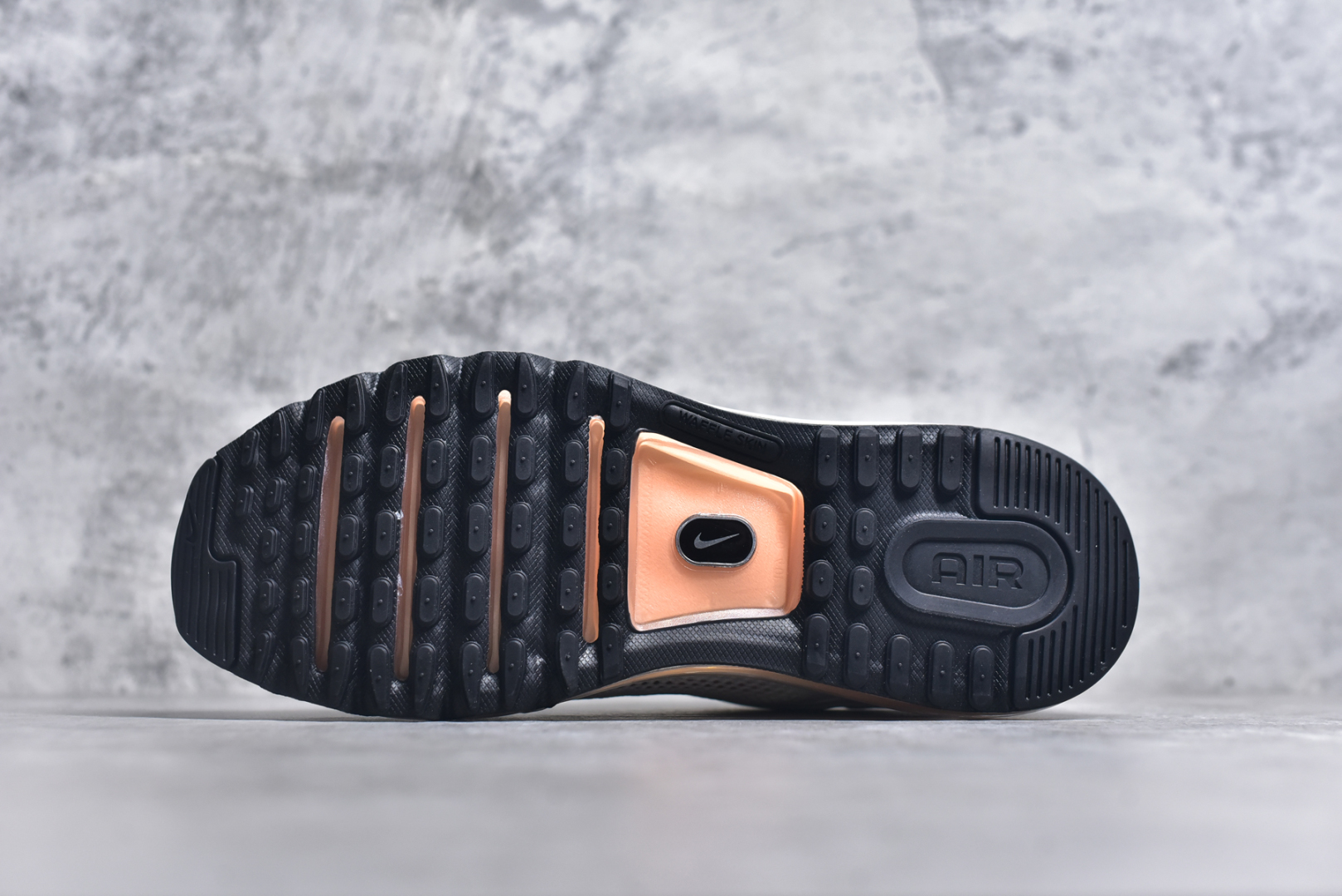 图片[6]-#NK Air Max 2013 经典舒适时尚耐磨透气低帮气垫跑步鞋 携时尚设计闪亮回归 出众有型 采用网眼布细节和运动风无缝覆面 助你保持清爽感受 塑就焕新造型 经典 Flywire 设计搭配经典全掌型 Max Air 缓震配置 缔造出众舒适感和支撑效果实拍调校N版已经零色差零失真 百分百还原实物色彩所见即所得 不存在货不对板色差等低级问题 选购参考实物拍摄 不混卖不参货 只用心做好货严格选品 承诺混一赔十 尺码：35.5 36 36.5 37.5 38 38.5 39 40 40.5 41 42 42.5 43 44 44.5 45 46 46.5-选品中心