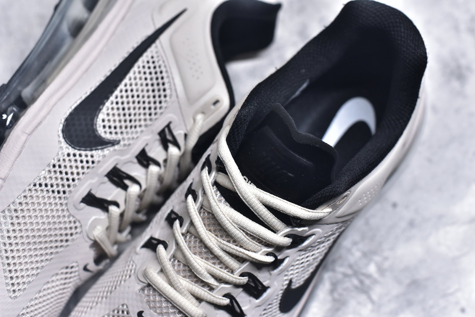 图片[9]-#NK Air Max 2013 经典舒适时尚耐磨透气低帮气垫跑步鞋 携时尚设计闪亮回归 出众有型 采用网眼布细节和运动风无缝覆面 助你保持清爽感受 塑就焕新造型 经典 Flywire 设计搭配经典全掌型 Max Air 缓震配置 缔造出众舒适感和支撑效果实拍调校N版已经零色差零失真 百分百还原实物色彩所见即所得 不存在货不对板色差等低级问题 选购参考实物拍摄 不混卖不参货 只用心做好货严格选品 承诺混一赔十 尺码：35.5 36 36.5 37.5 38 38.5 39 40 40.5 41 42 42.5 43 44 44.5 45 46 46.5-选品中心