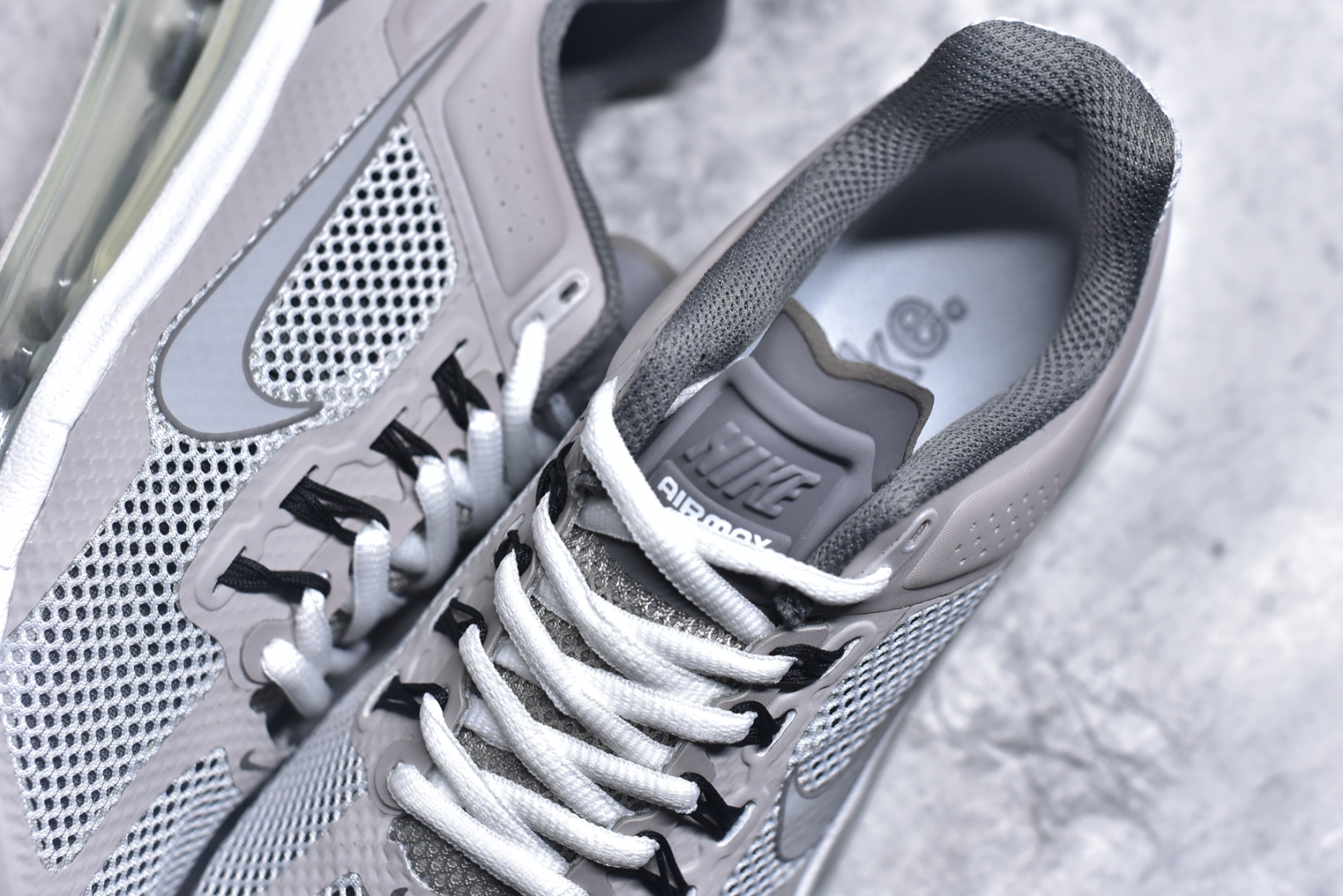 图片[9]-#NK Air Max 2013 经典舒适时尚耐磨透气低帮气垫跑步鞋 携时尚设计闪亮回归 出众有型 采用网眼布细节和运动风无缝覆面 助你保持清爽感受 塑就焕新造型 经典 Flywire 设计搭配经典全掌型 Max Air 缓震配置 缔造出众舒适感和支撑效果实拍调校N版已经零色差零失真 百分百还原实物色彩所见即所得 不存在货不对板色差等低级问题 选购参考实物拍摄 不混卖不参货 只用心做好货严格选品 承诺混一赔十 尺码：35.5 36 36.5 37.5 38 38.5 39 40 40.5 41 42 42.5 43 44 44.5 45 46 46.5-选品中心