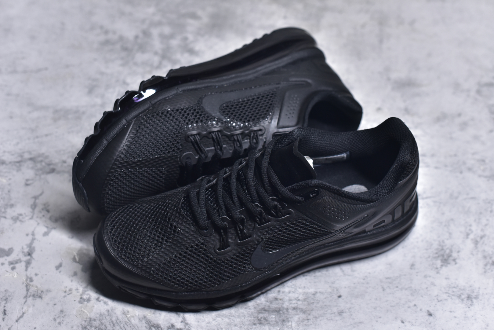 图片[7]-#NK Air Max 2013 经典舒适时尚耐磨透气低帮气垫跑步鞋 携时尚设计闪亮回归 出众有型 采用网眼布细节和运动风无缝覆面 助你保持清爽感受 塑就焕新造型 经典 Flywire 设计搭配经典全掌型 Max Air 缓震配置 缔造出众舒适感和支撑效果实拍调校N版已经零色差零失真 百分百还原实物色彩所见即所得 不存在货不对板色差等低级问题 选购参考实物拍摄 不混卖不参货 只用心做好货严格选品 承诺混一赔十 尺码：35.5 36 36.5 37.5 38 38.5 39 40 40.5 41 42 42.5 43 44 44.5 45 46 46.5-选品中心
