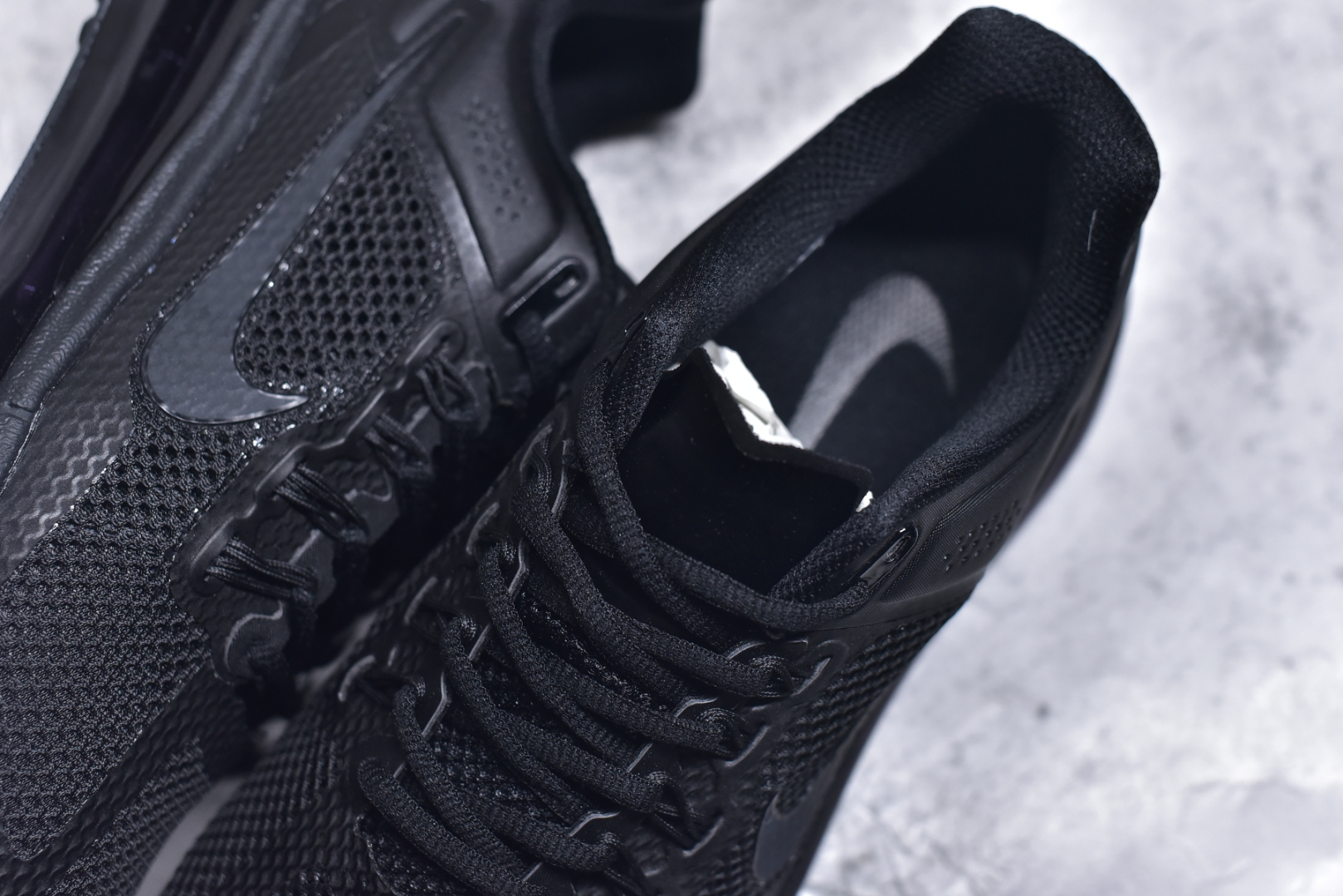 图片[9]-#NK Air Max 2013 经典舒适时尚耐磨透气低帮气垫跑步鞋 携时尚设计闪亮回归 出众有型 采用网眼布细节和运动风无缝覆面 助你保持清爽感受 塑就焕新造型 经典 Flywire 设计搭配经典全掌型 Max Air 缓震配置 缔造出众舒适感和支撑效果实拍调校N版已经零色差零失真 百分百还原实物色彩所见即所得 不存在货不对板色差等低级问题 选购参考实物拍摄 不混卖不参货 只用心做好货严格选品 承诺混一赔十 尺码：35.5 36 36.5 37.5 38 38.5 39 40 40.5 41 42 42.5 43 44 44.5 45 46 46.5-选品中心