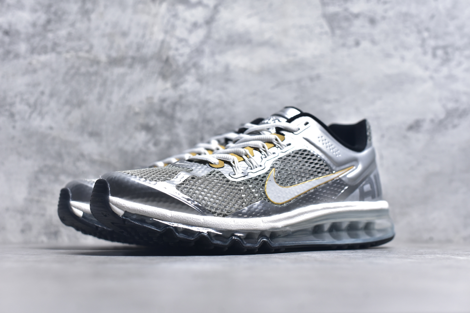 图片[2]-#NK Air Max 2013 经典舒适时尚耐磨透气低帮气垫跑步鞋 携时尚设计闪亮回归 出众有型 采用网眼布细节和运动风无缝覆面 助你保持清爽感受 塑就焕新造型 经典 Flywire 设计搭配经典全掌型 Max Air 缓震配置 缔造出众舒适感和支撑效果实拍调校N版已经零色差零失真 百分百还原实物色彩所见即所得 不存在货不对板色差等低级问题 选购参考实物拍摄 不混卖不参货 只用心做好货严格选品 承诺混一赔十 尺码：35.5 36 36.5 37.5 38 38.5 39 40 40.5 41 42 42.5 43 44 44.5 45 46 46.5-选品中心