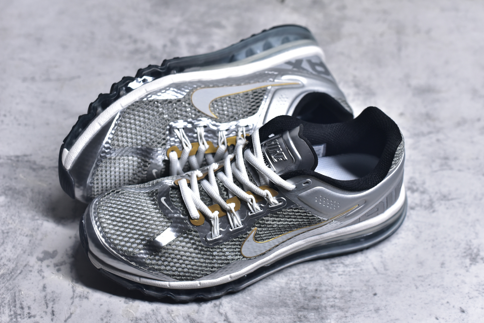 图片[7]-#NK Air Max 2013 经典舒适时尚耐磨透气低帮气垫跑步鞋 携时尚设计闪亮回归 出众有型 采用网眼布细节和运动风无缝覆面 助你保持清爽感受 塑就焕新造型 经典 Flywire 设计搭配经典全掌型 Max Air 缓震配置 缔造出众舒适感和支撑效果实拍调校N版已经零色差零失真 百分百还原实物色彩所见即所得 不存在货不对板色差等低级问题 选购参考实物拍摄 不混卖不参货 只用心做好货严格选品 承诺混一赔十 尺码：35.5 36 36.5 37.5 38 38.5 39 40 40.5 41 42 42.5 43 44 44.5 45 46 46.5-选品中心