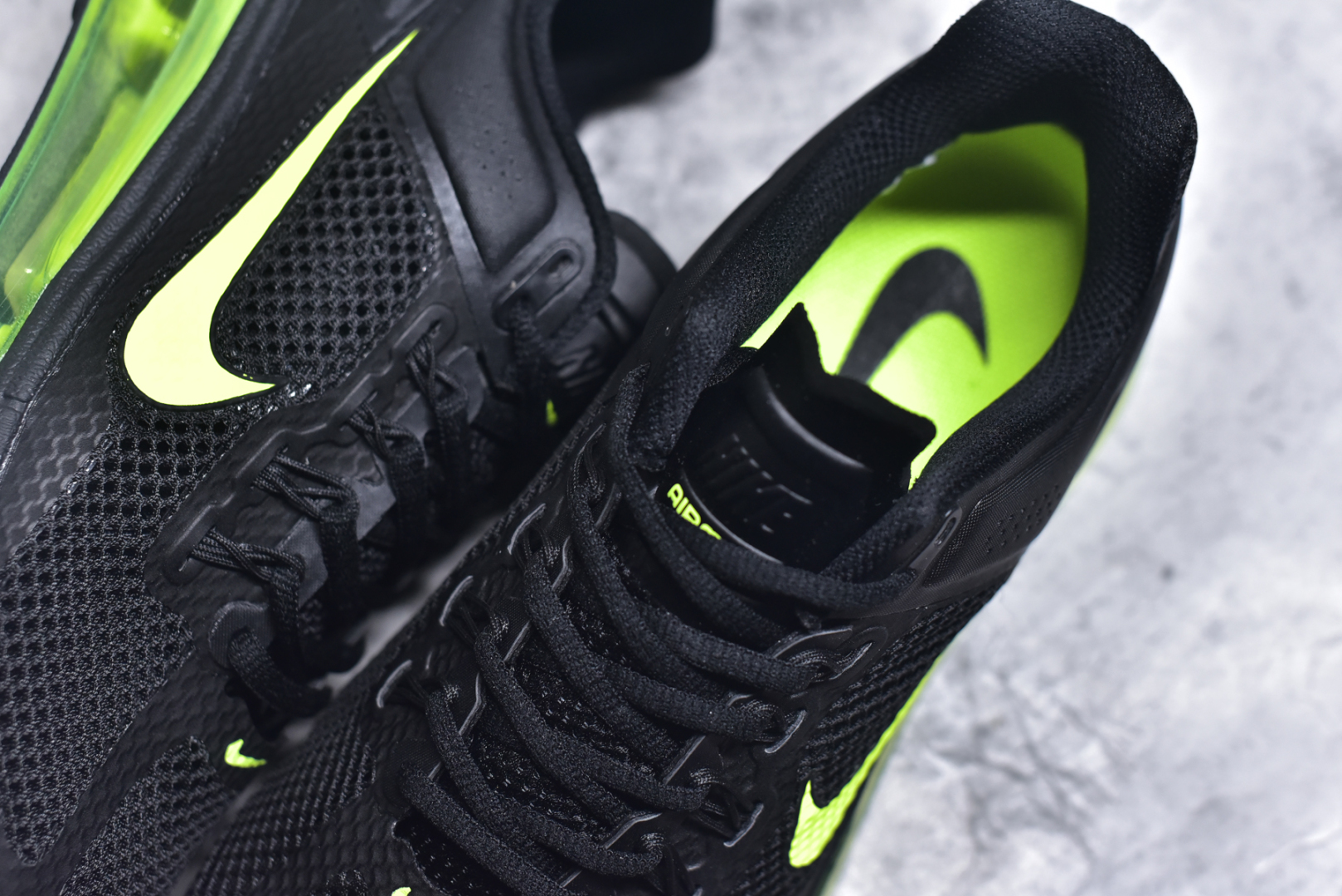 图片[9]-#NK Air Max 2013 经典舒适时尚耐磨透气低帮气垫跑步鞋 携时尚设计闪亮回归 出众有型 采用网眼布细节和运动风无缝覆面 助你保持清爽感受 塑就焕新造型 经典 Flywire 设计搭配经典全掌型 Max Air 缓震配置 缔造出众舒适感和支撑效果实拍调校N版已经零色差零失真 百分百还原实物色彩所见即所得 不存在货不对板色差等低级问题 选购参考实物拍摄 不混卖不参货 只用心做好货严格选品 承诺混一赔十 尺码：35.5 36 36.5 37.5 38 38.5 39 40 40.5 41 42 42.5 43 44 44.5 45 46 46.5-选品中心