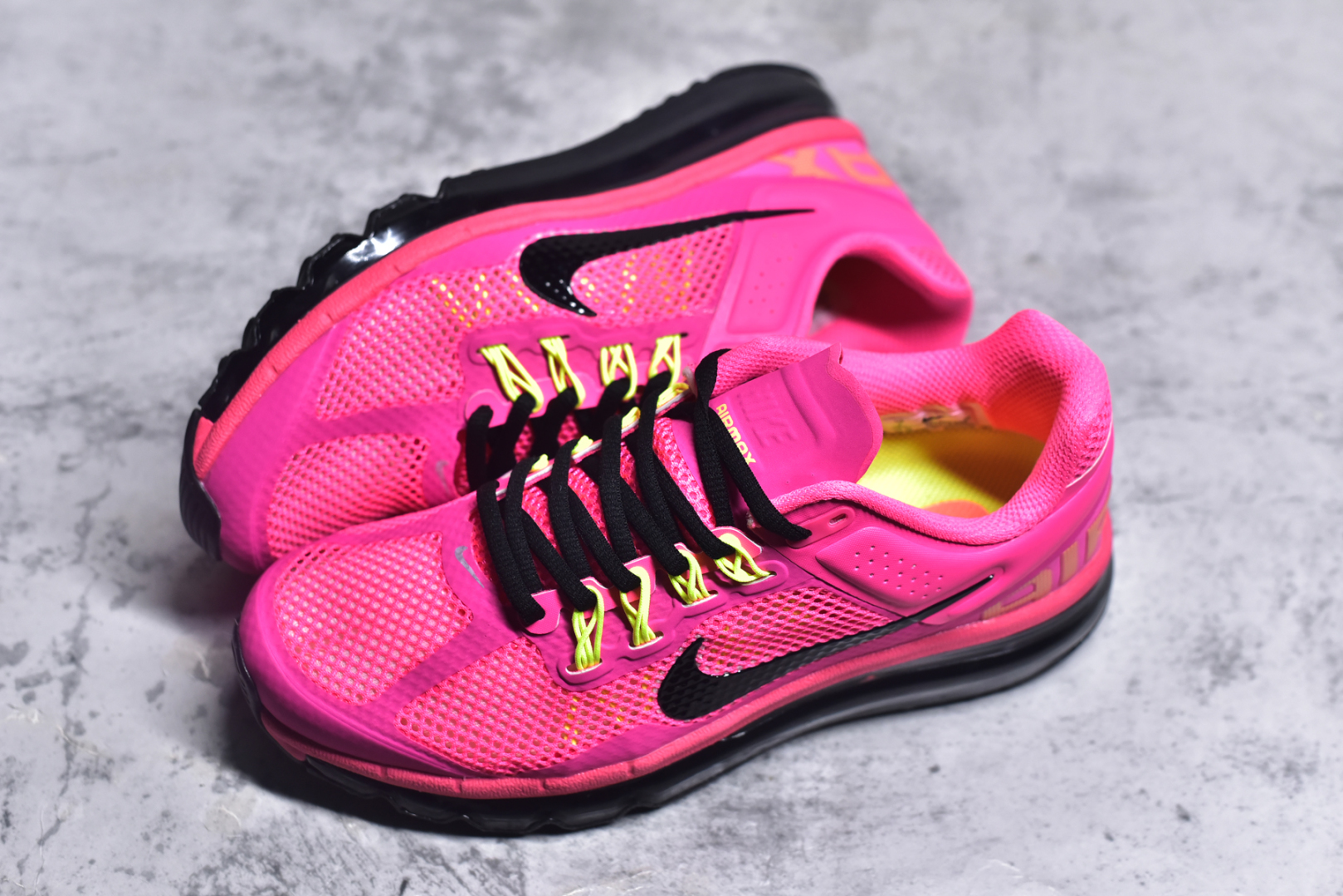 图片[7]-#NK Air Max 2013 经典舒适时尚耐磨透气低帮气垫跑步鞋 携时尚设计闪亮回归 出众有型 采用网眼布细节和运动风无缝覆面 助你保持清爽感受 塑就焕新造型 经典 Flywire 设计搭配经典全掌型 Max Air 缓震配置 缔造出众舒适感和支撑效果实拍调校N版已经零色差零失真 百分百还原实物色彩所见即所得 不存在货不对板色差等低级问题 选购参考实物拍摄 不混卖不参货 只用心做好货严格选品 承诺混一赔十 尺码：35.5 36 36.5 37.5 38 38.5 39 40 40.5 41 42 42.5 43 44 44.5 45 46 46.5-选品中心